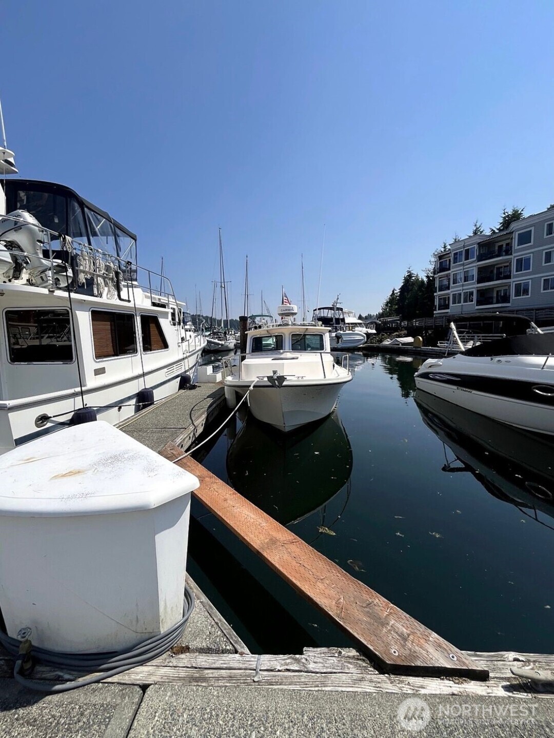 3901 Harborview Drive Unit: B25