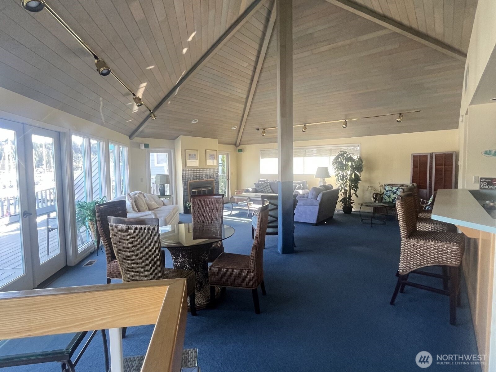 3901 Harborview Drive Unit: B25