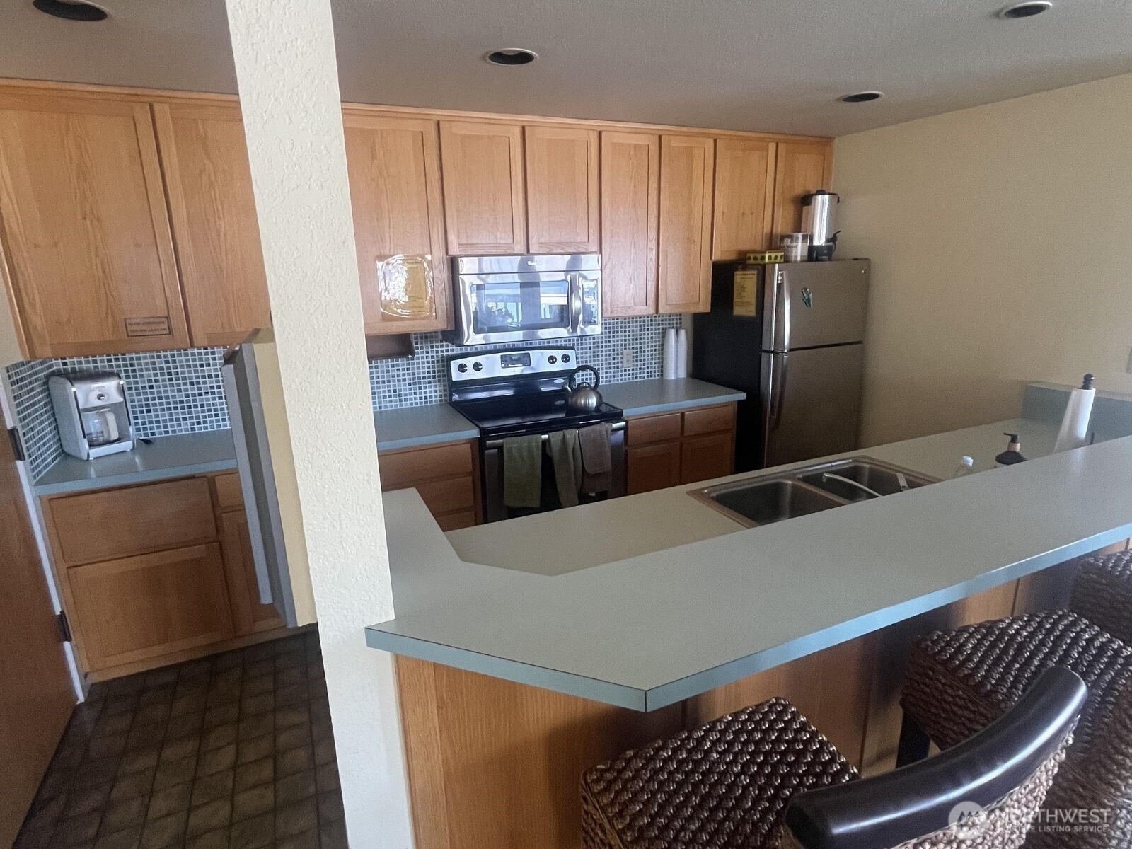 3901 Harborview Drive Unit: B25