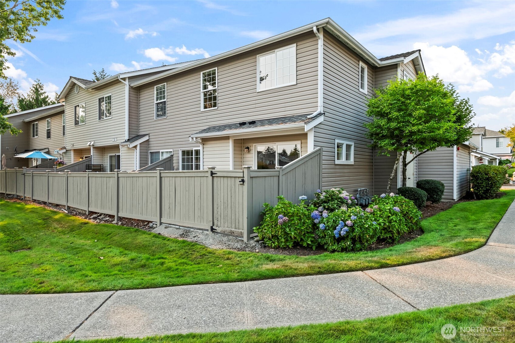 4802 Nassau Avenue NE Unit: 111