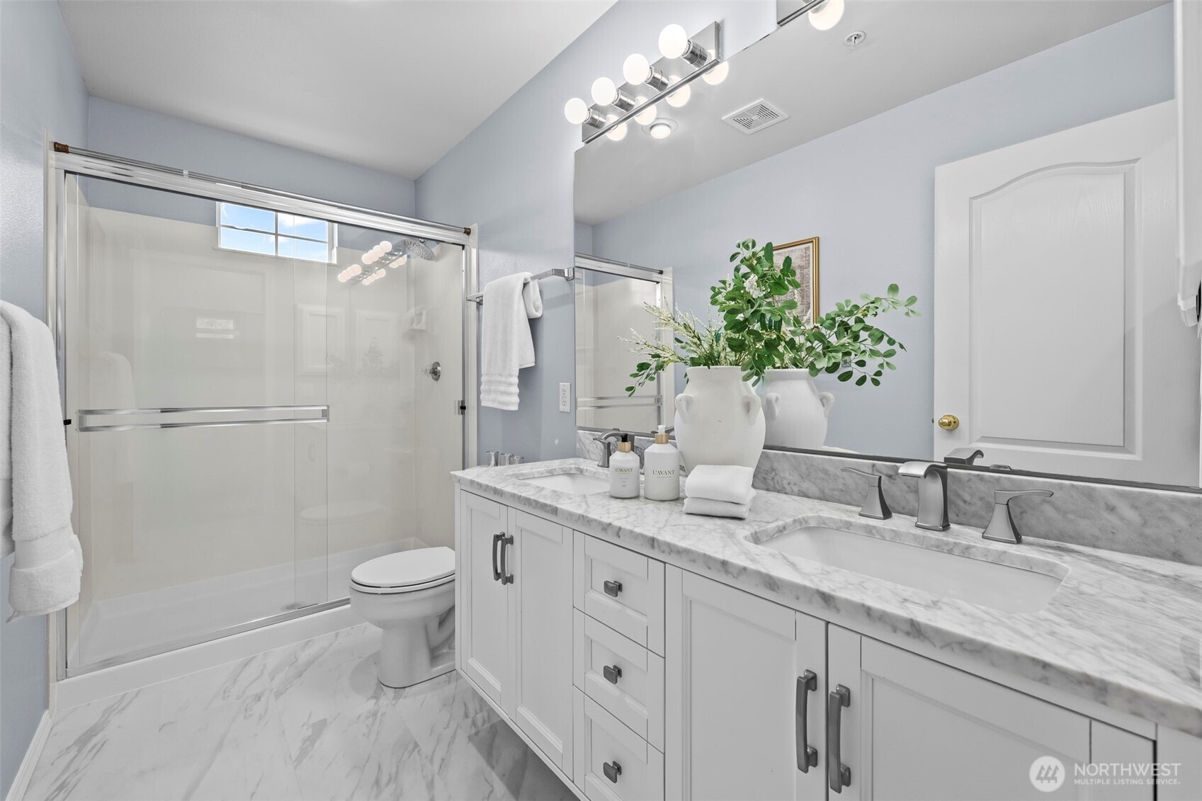 4802 Nassau Avenue NE Unit: 111