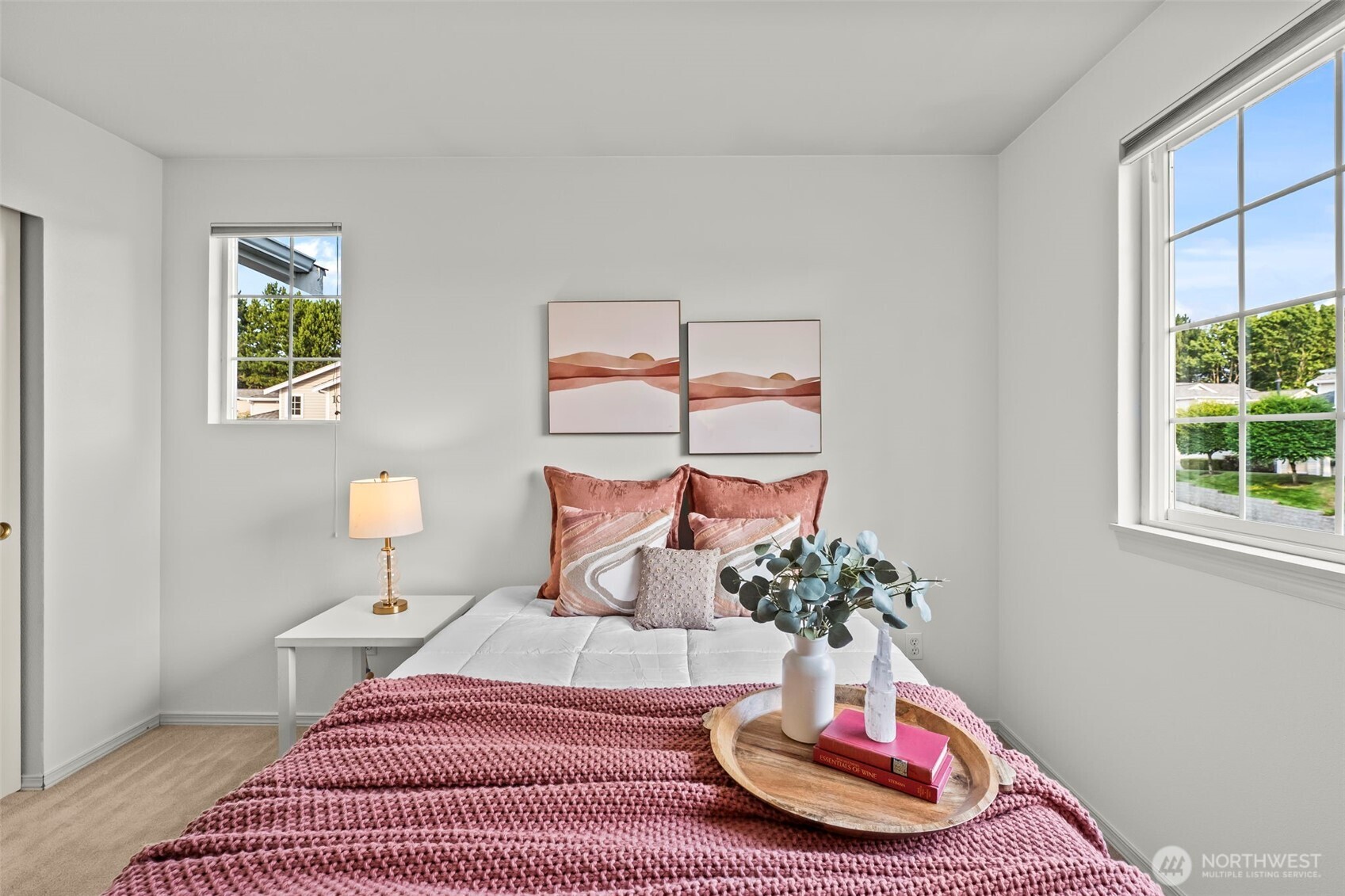4802 Nassau Avenue NE Unit: 111