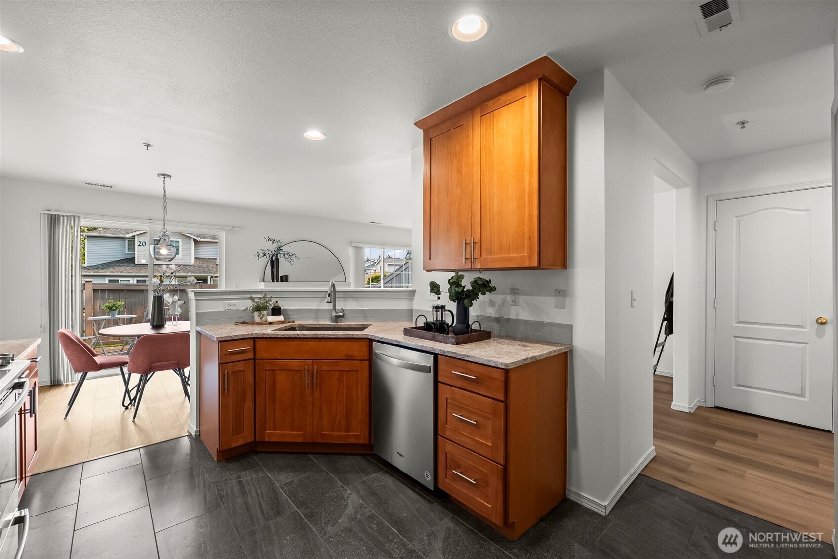 4802 Nassau Avenue NE Unit: 111
