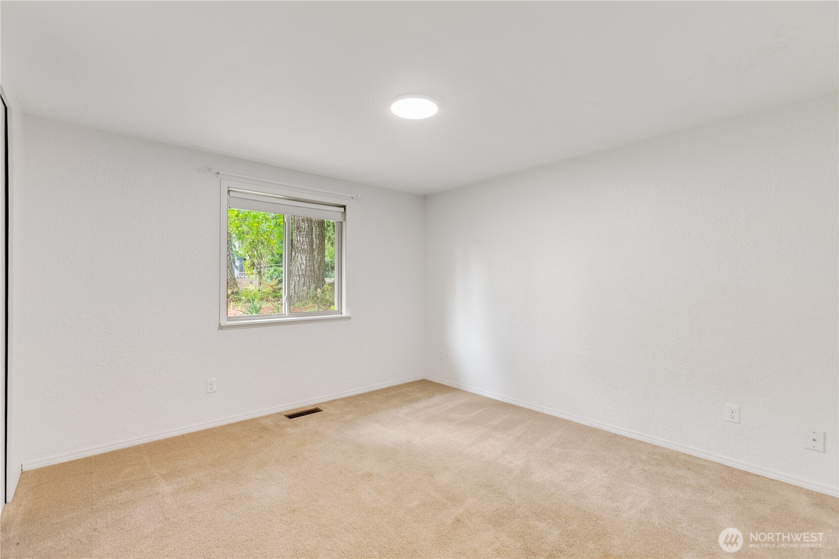 91 NE Rainier Place S