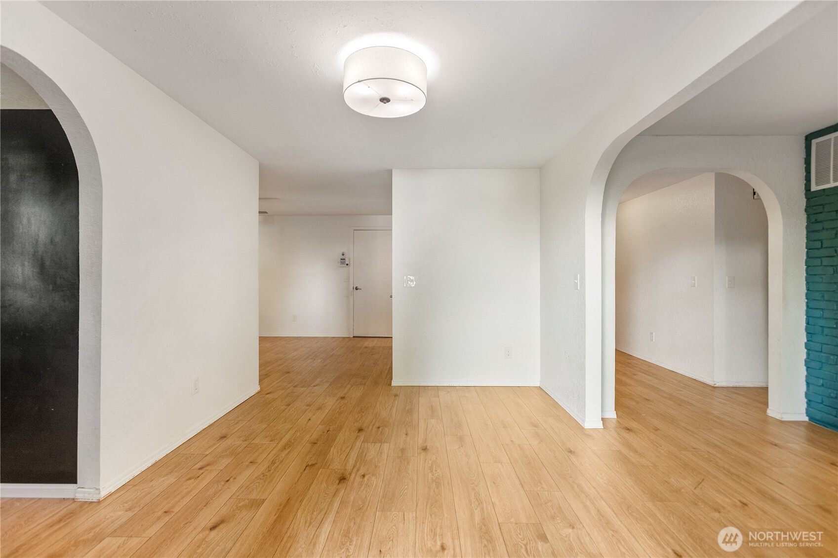 91 NE Rainier Place S