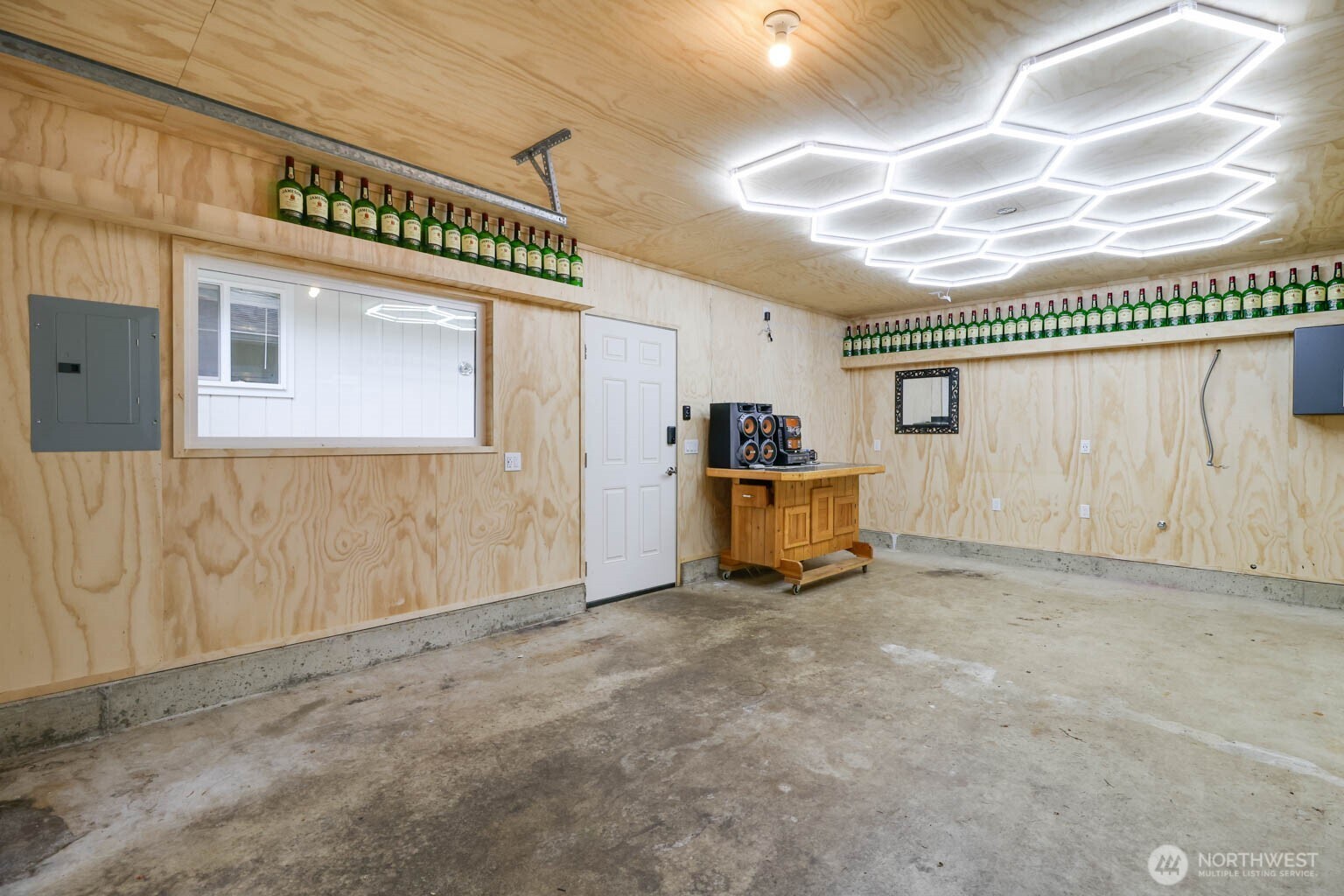 250 N Lakeview