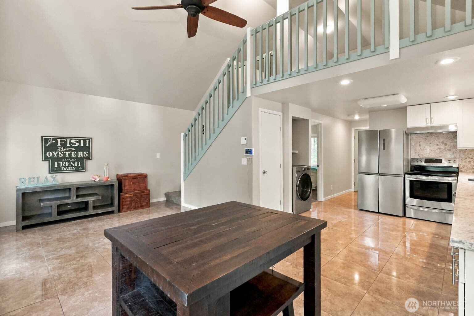 250 N Lakeview