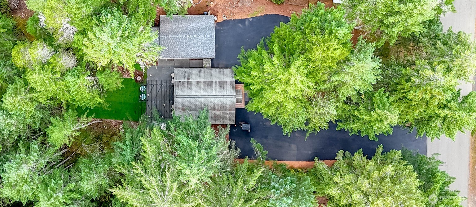 250 N Lakeview