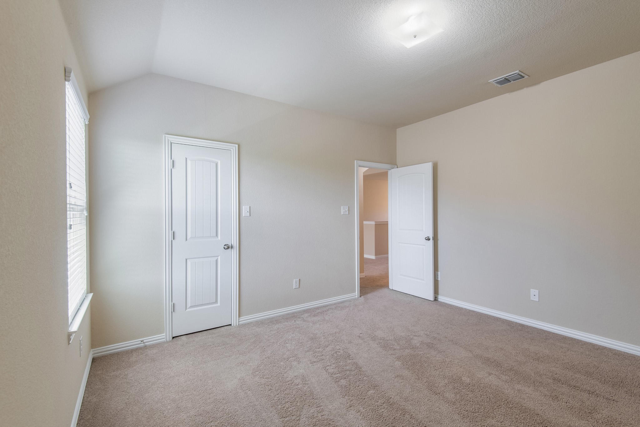 1708 Woodlawn Trail