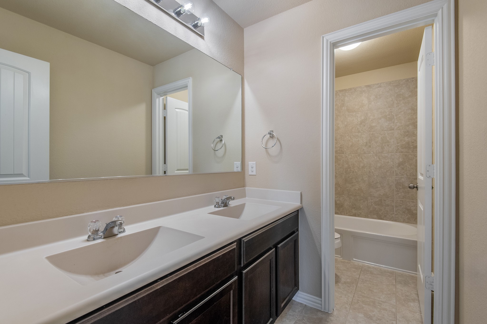 1708 Woodlawn Trail