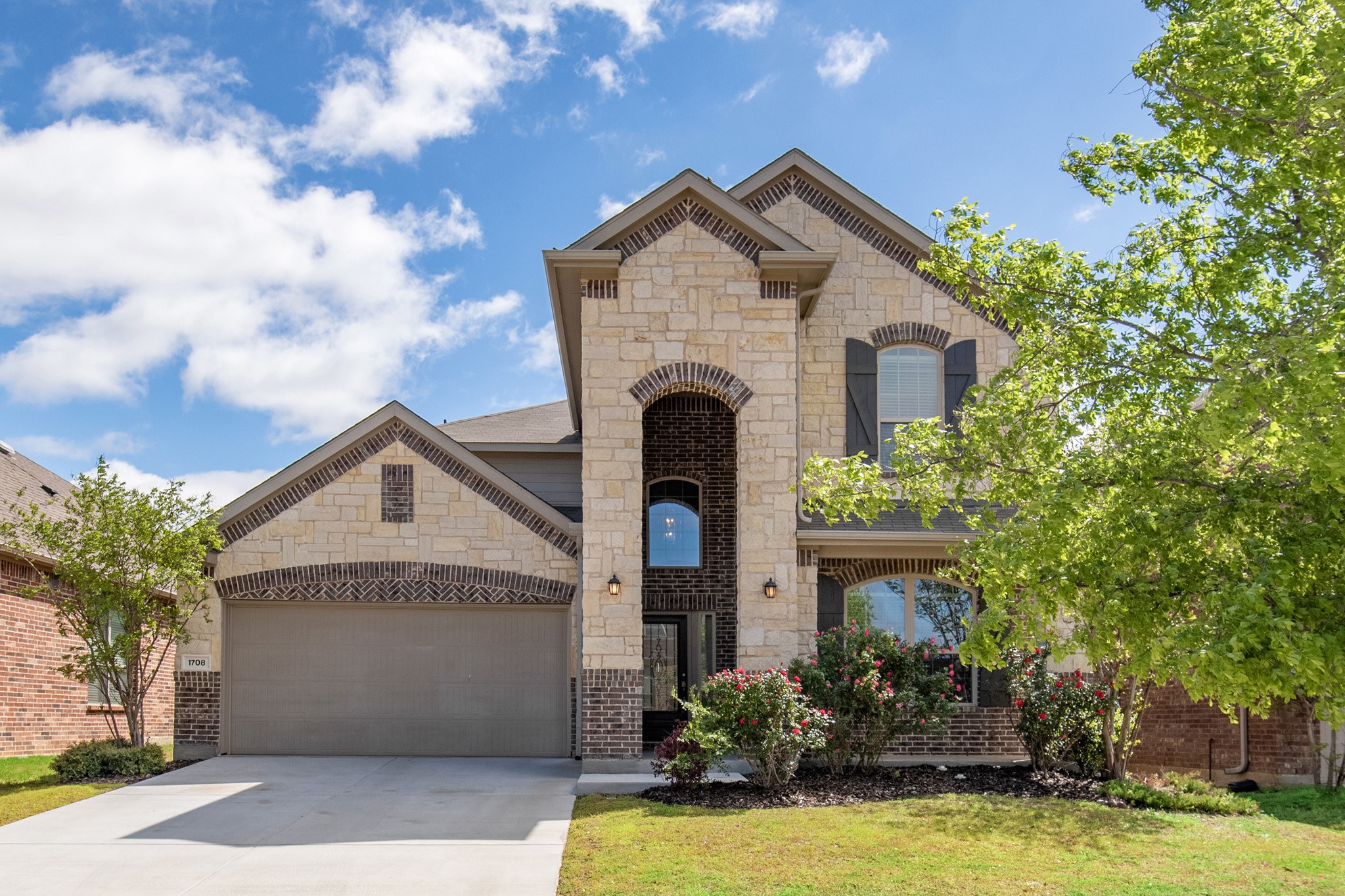 1708 Woodlawn Trail