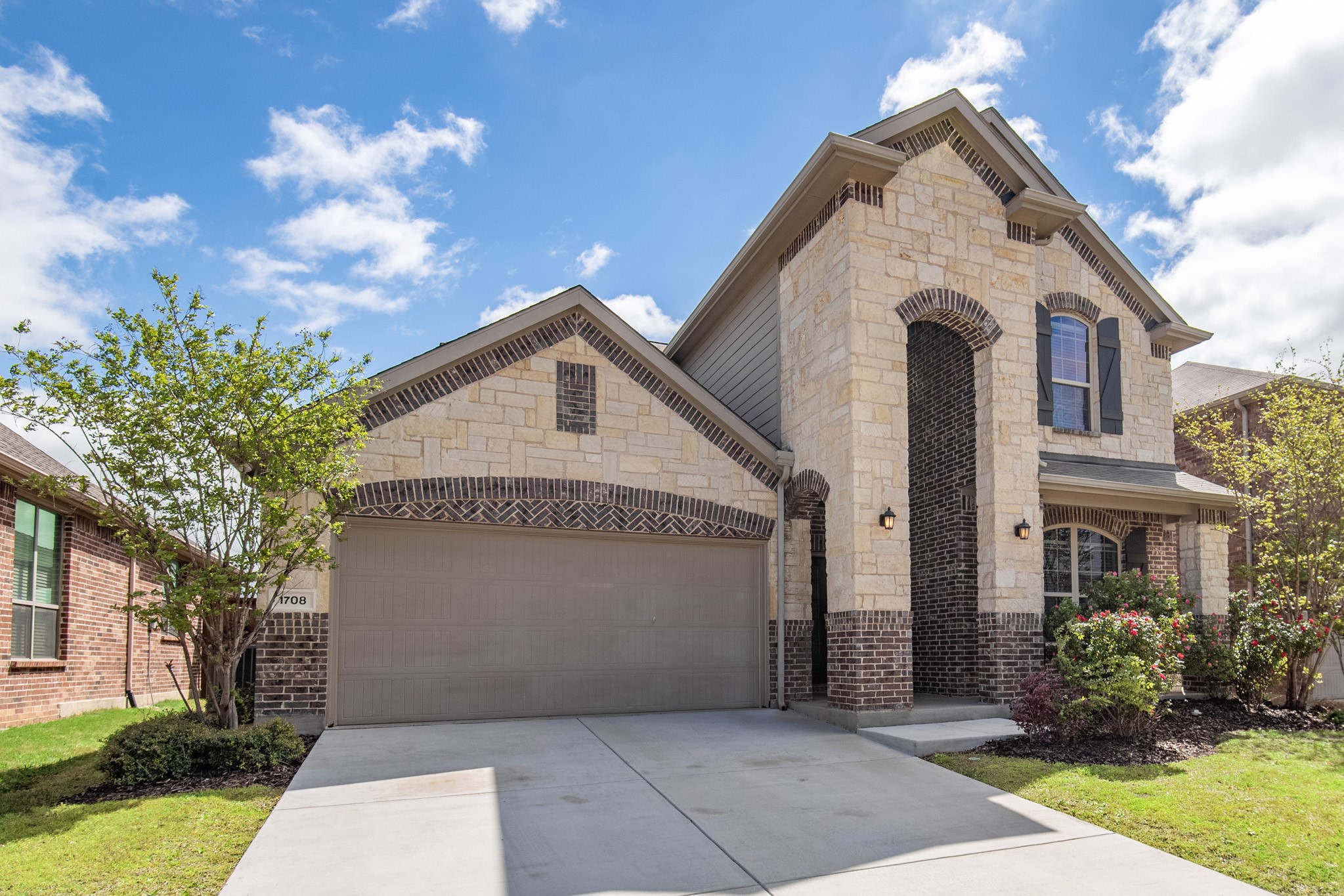 1708 Woodlawn Trail