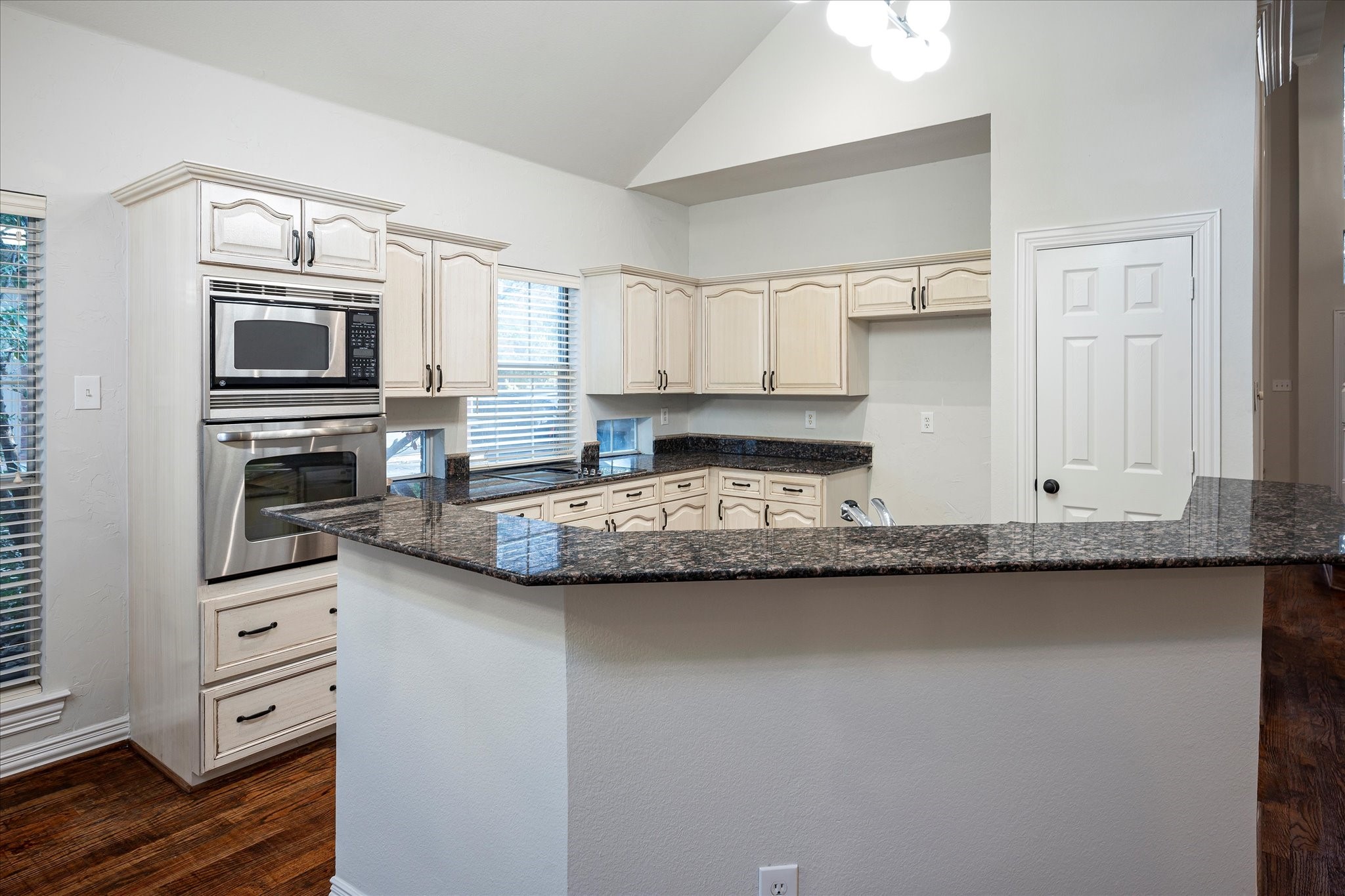 1214 Saint Regis Drive