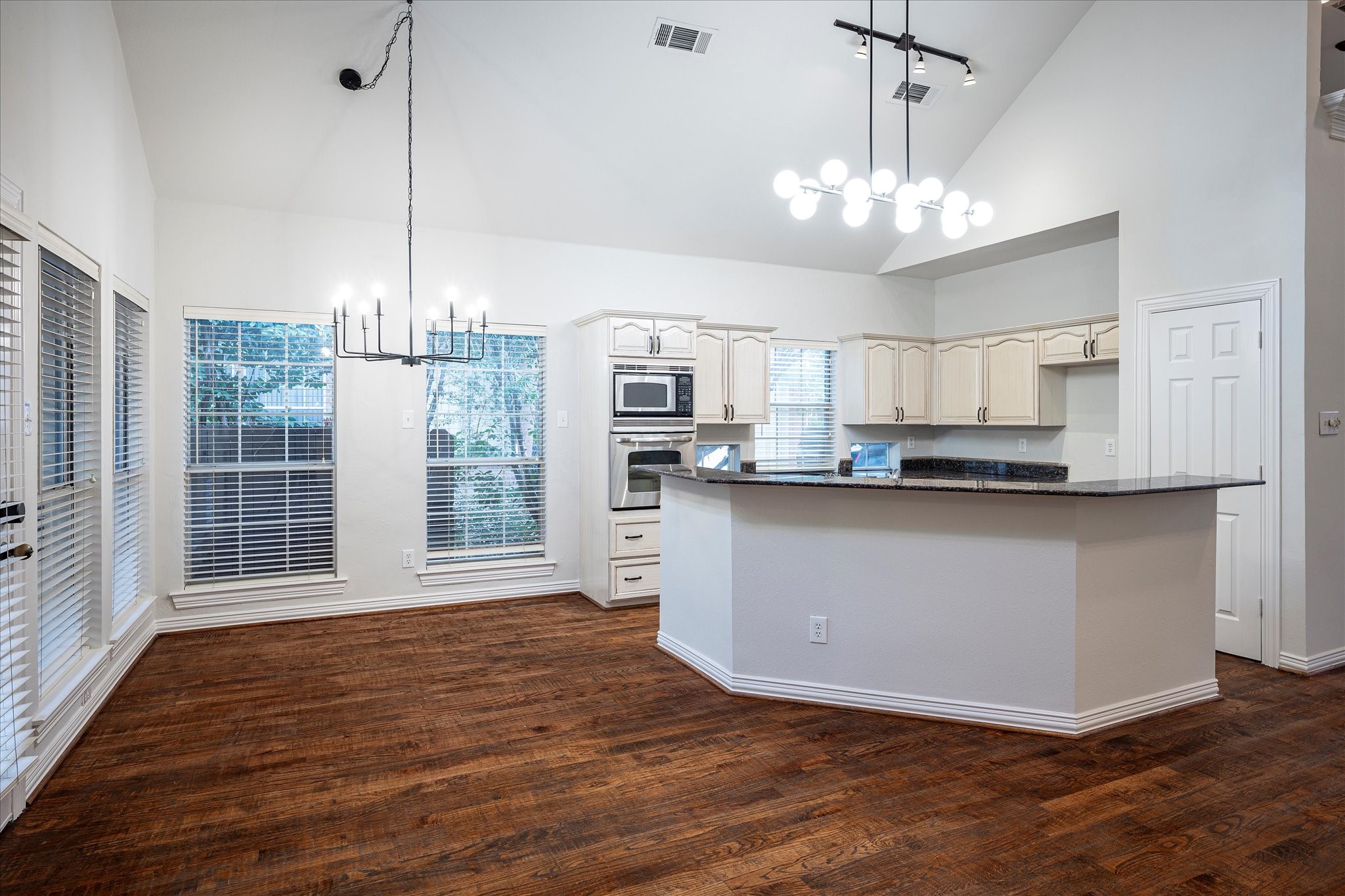 1214 Saint Regis Drive