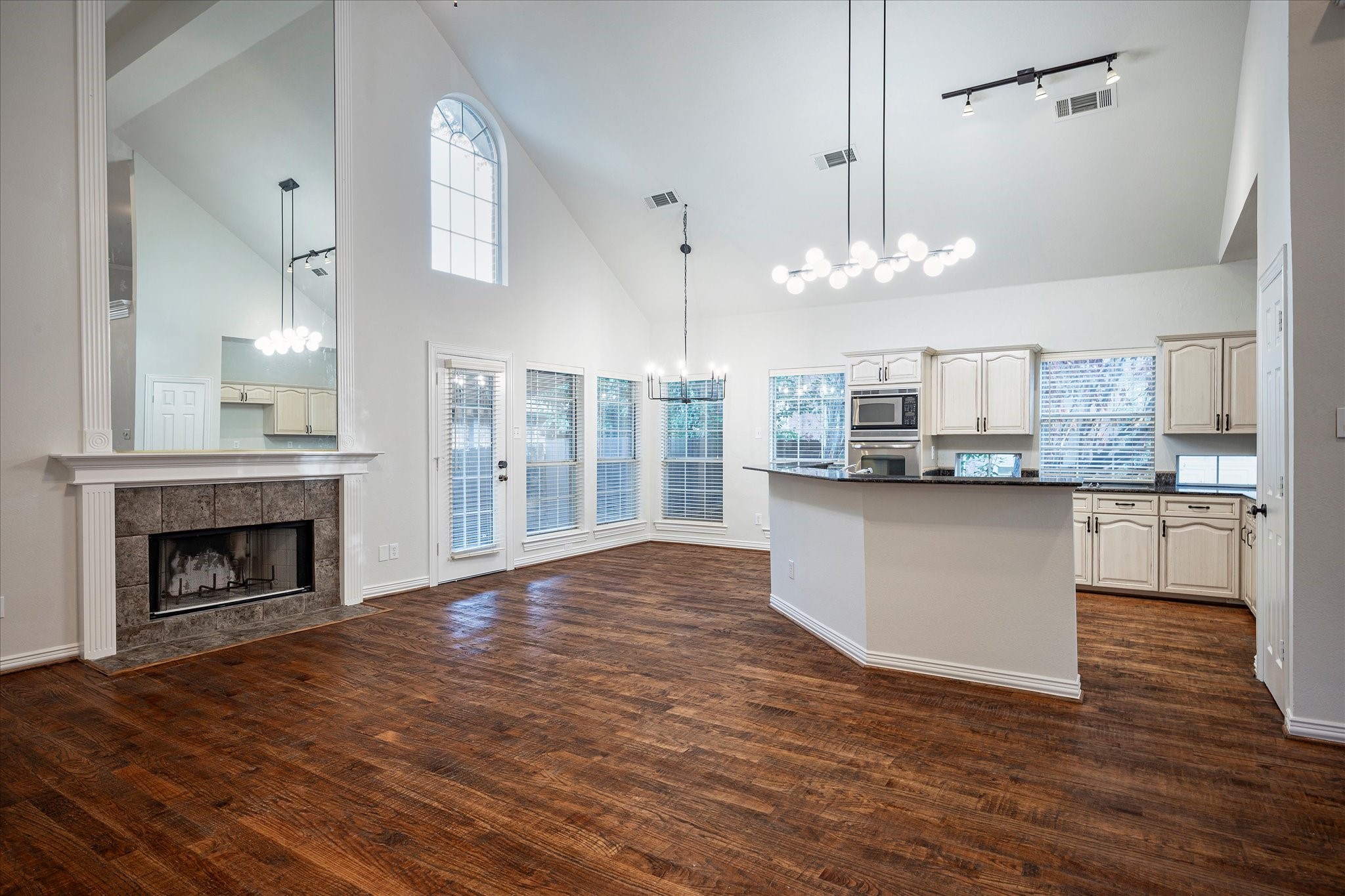 1214 Saint Regis Drive