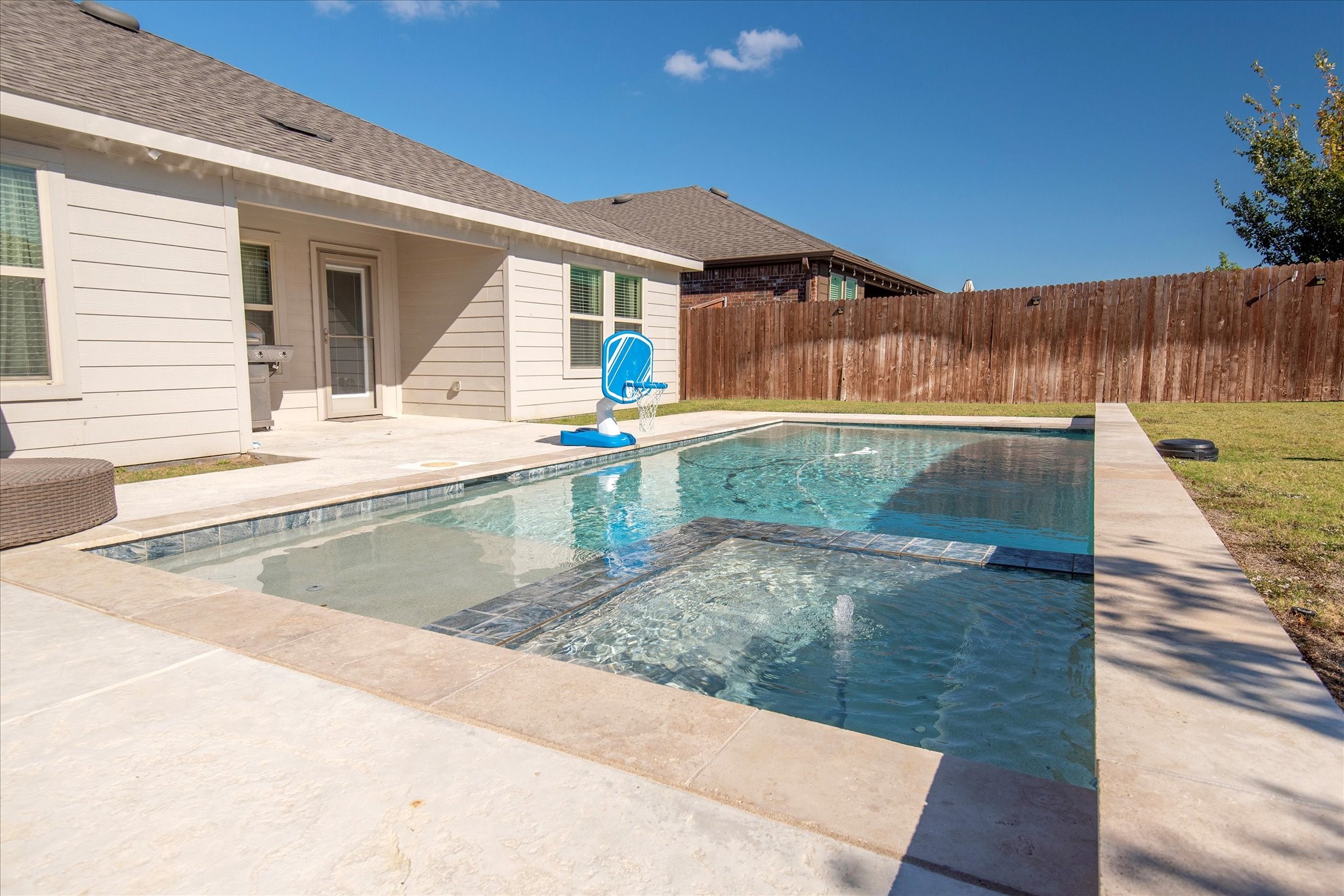 916 Glover Drive