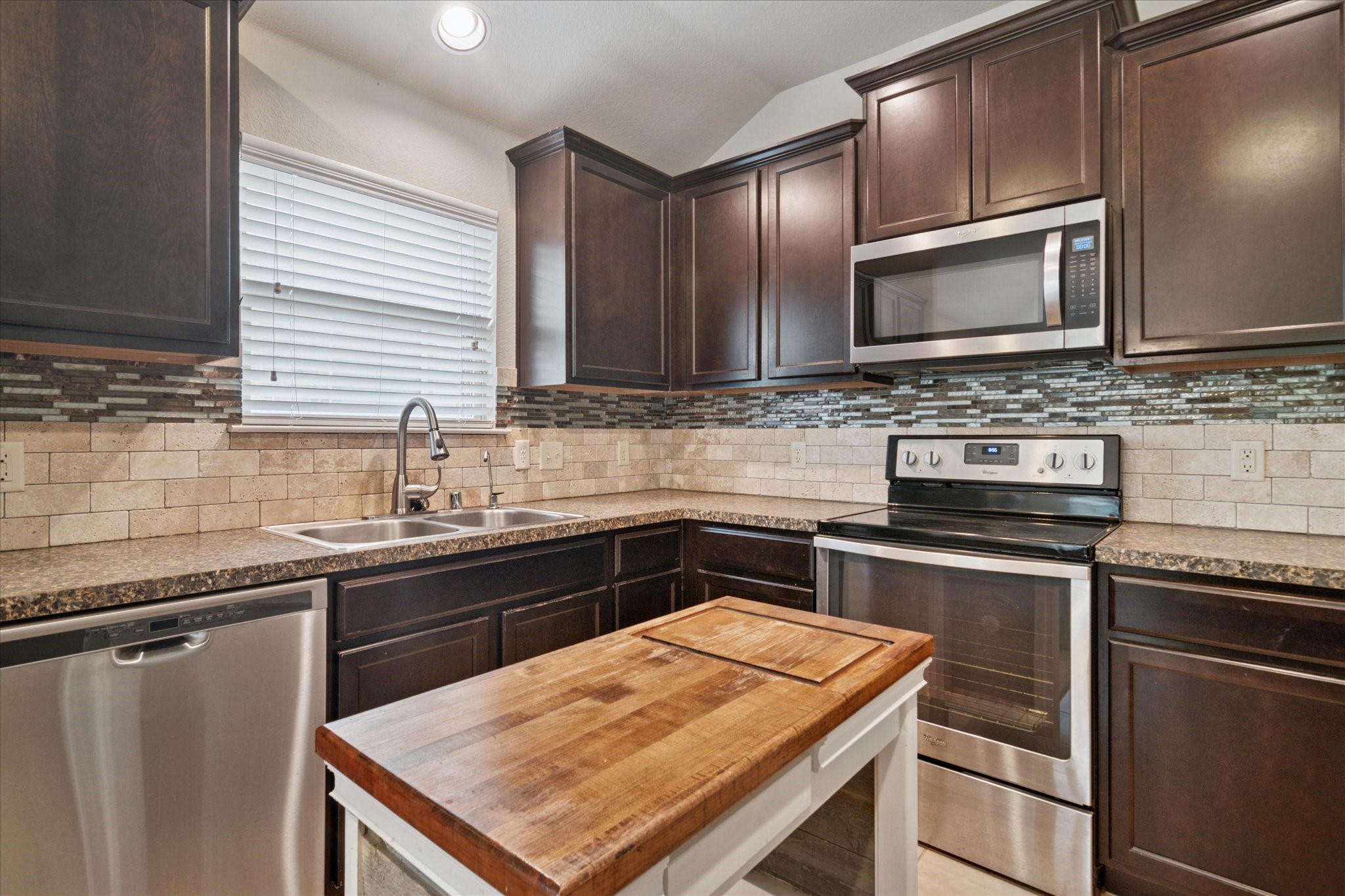 1716 Black Willow Trail