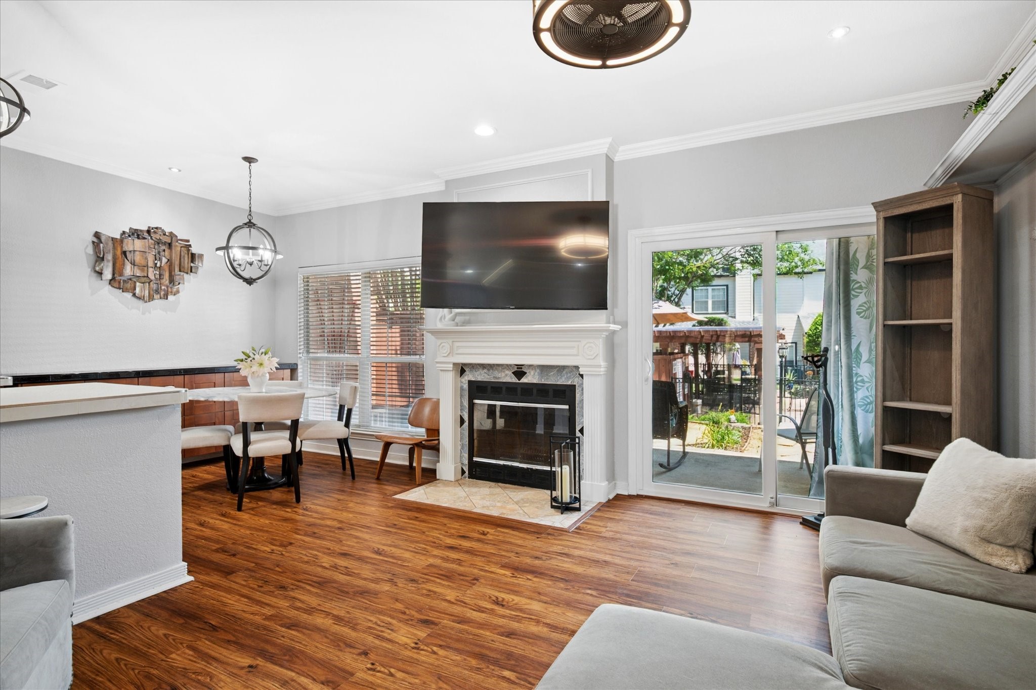 2429 Southcourt Circle