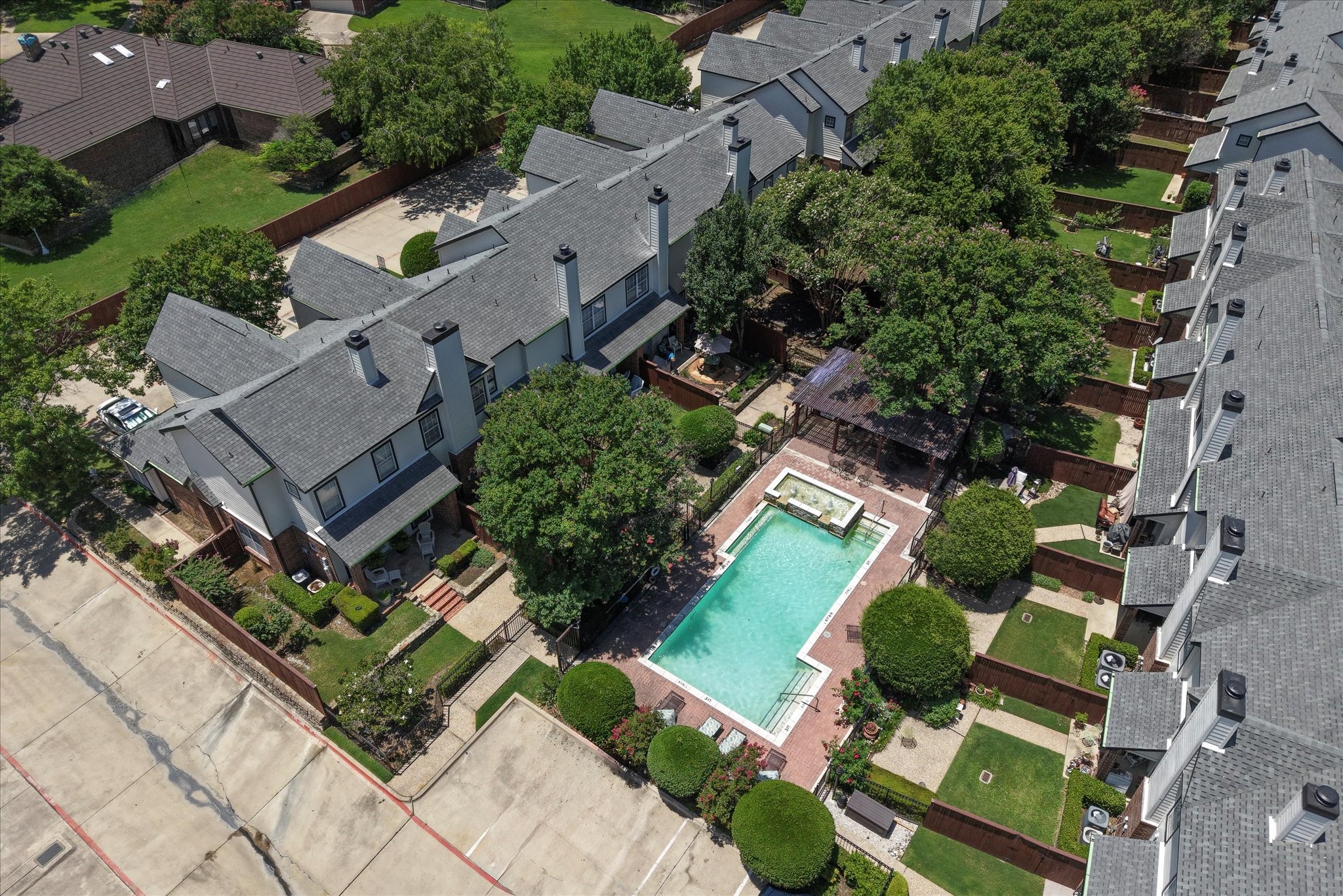 2429 Southcourt Circle