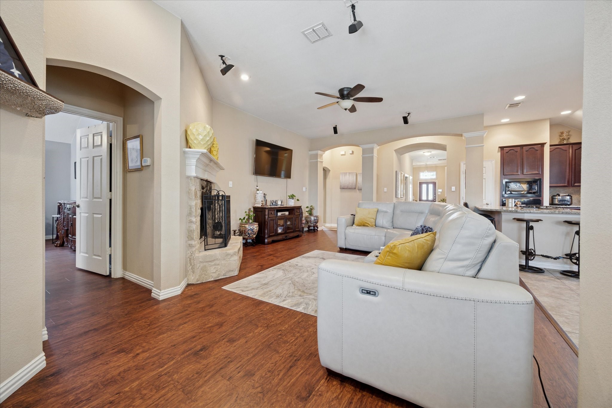 512 Turnstone Drive