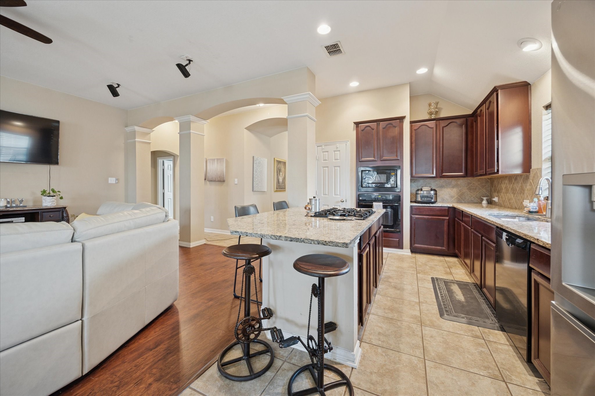 512 Turnstone Drive