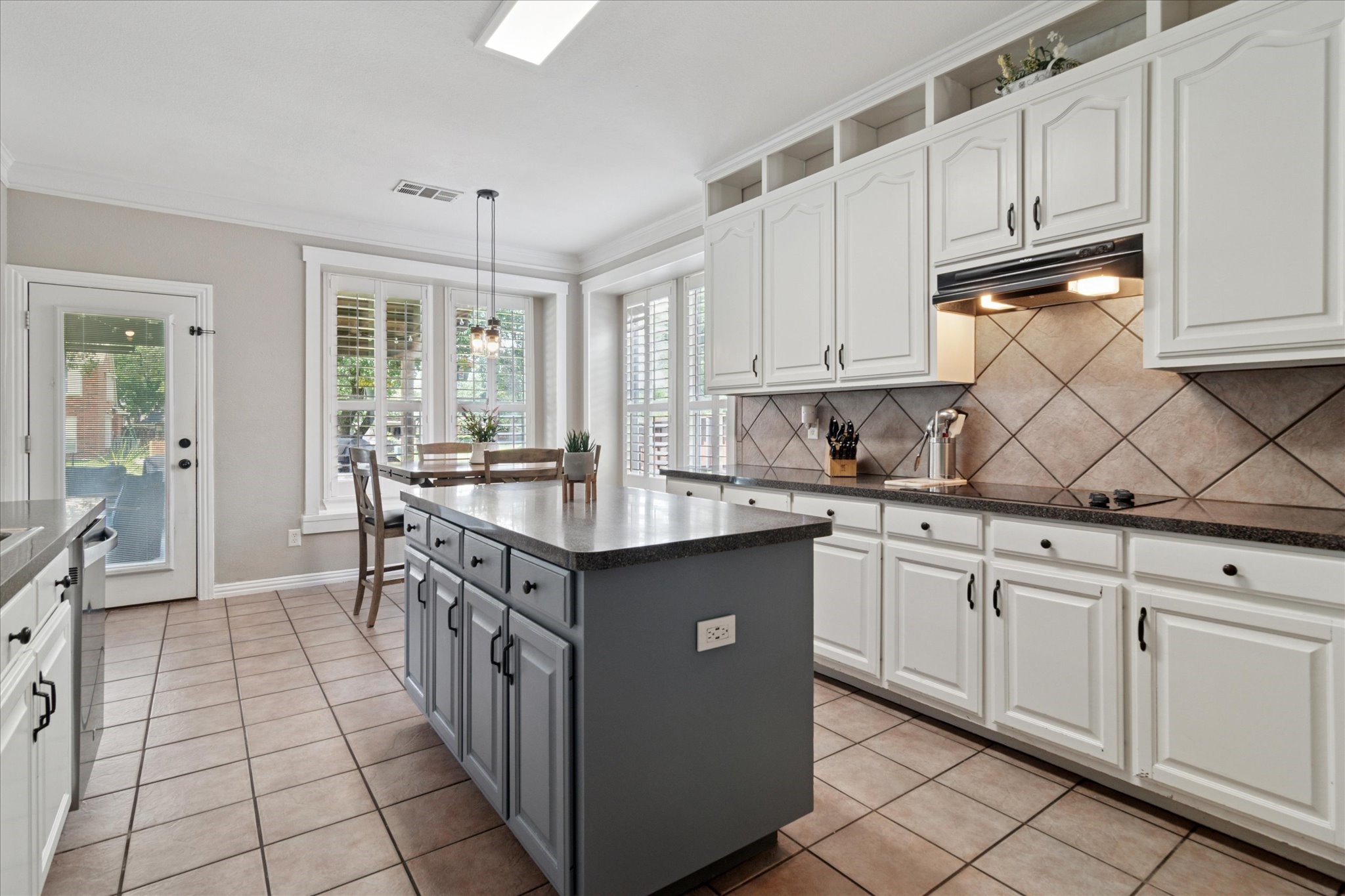 4843 Golfside Drive