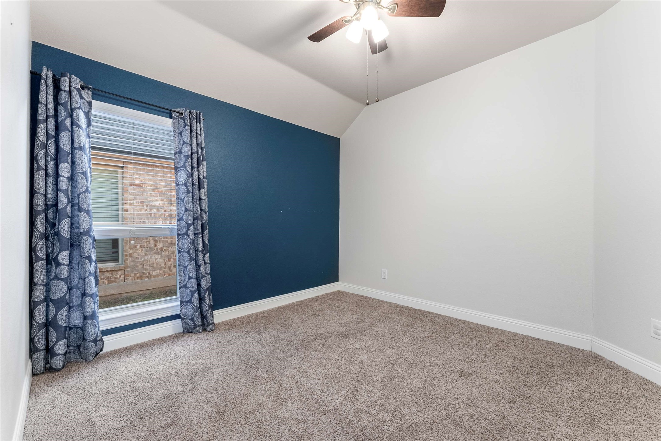 3905 Shadewell Street