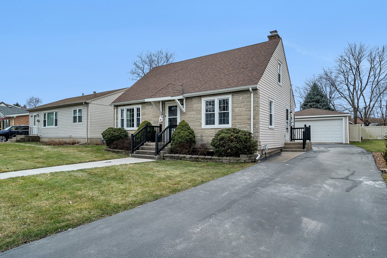 6025 Washington Street