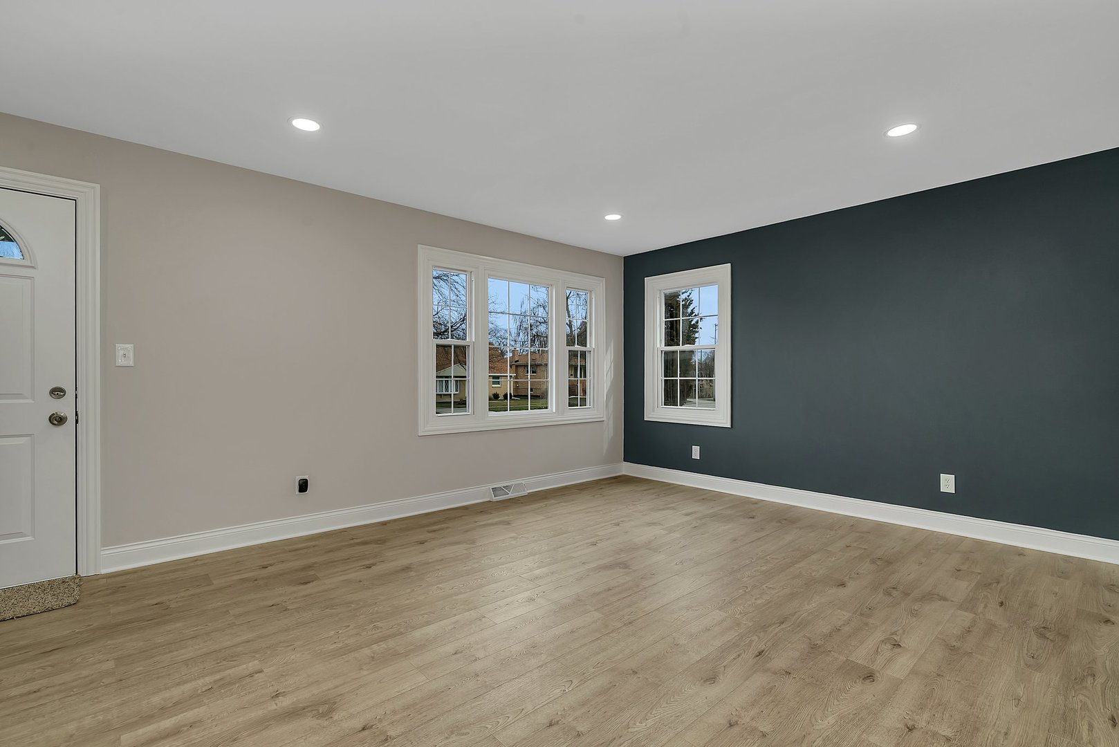 6025 Washington Street