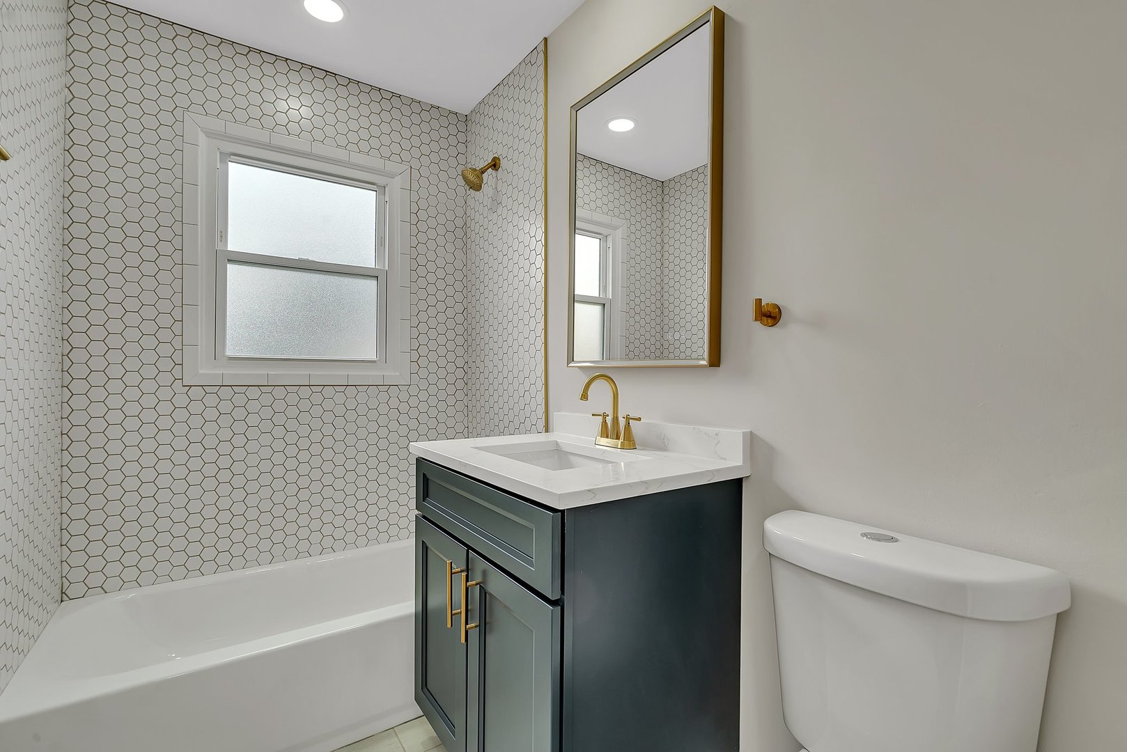 6025 Washington Street