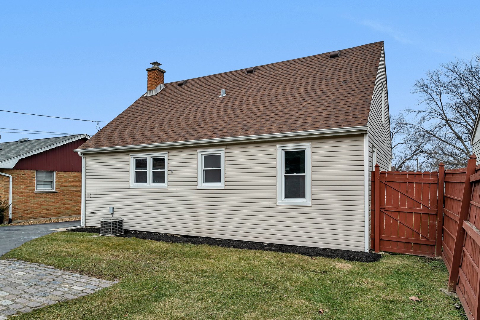 6025 Washington Street