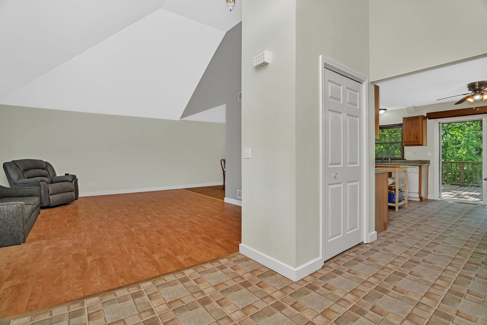 22416 S Kings Court
