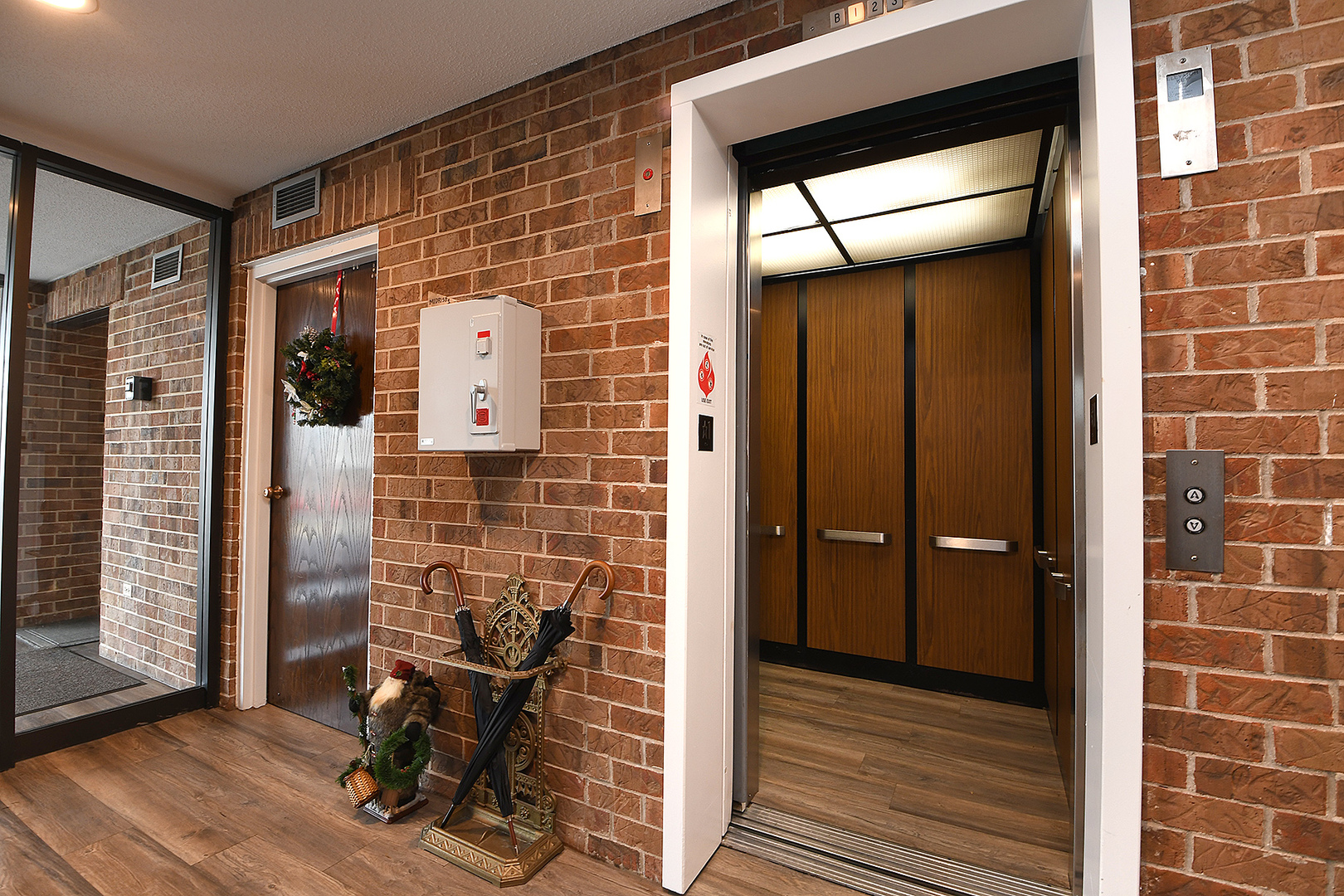 7737 W Golf Drive Unit: 201