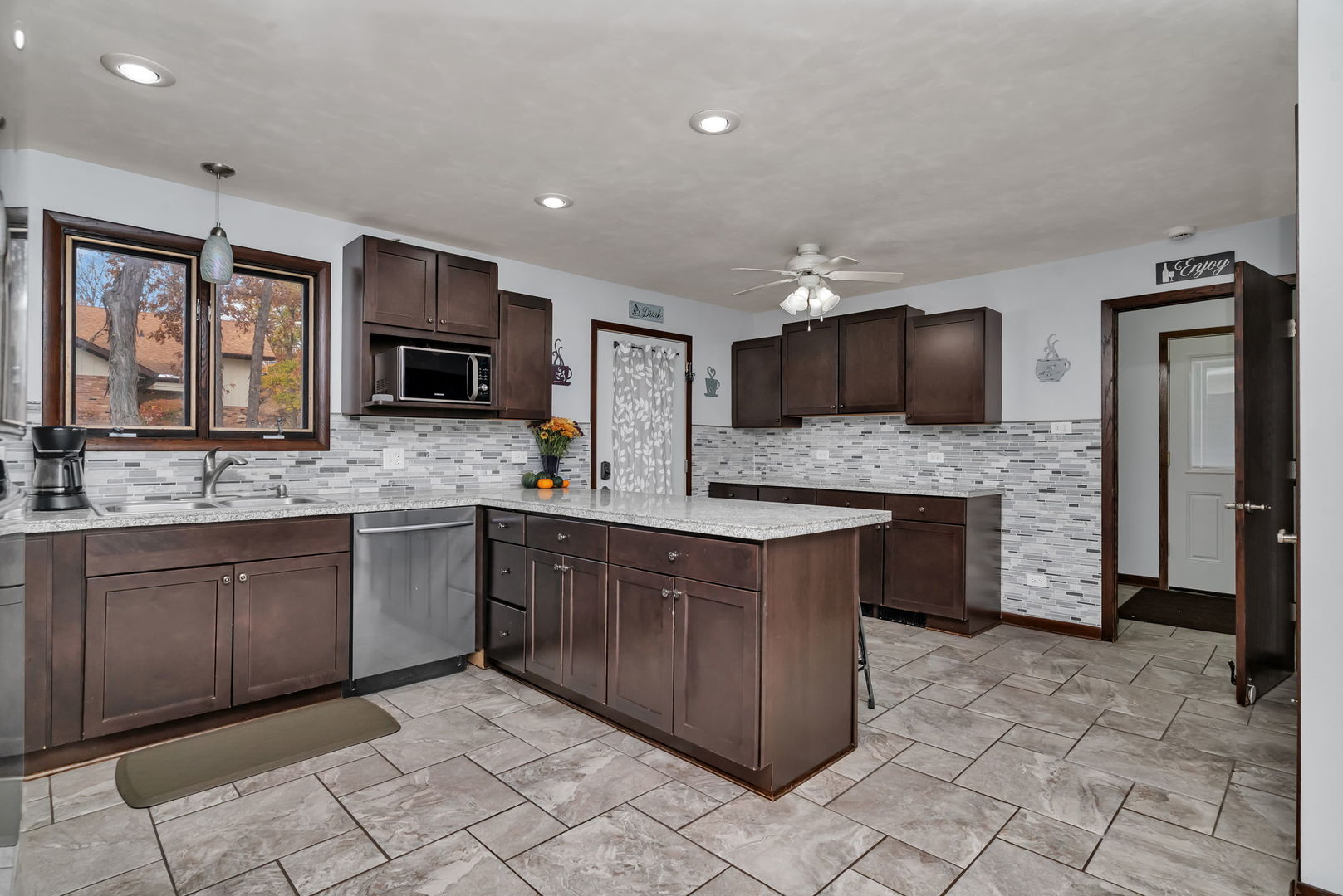 24556 W Lancelot Lane