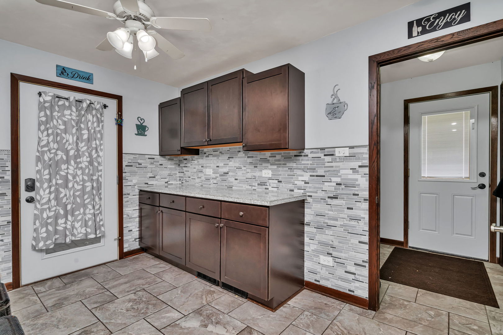 24556 W Lancelot Lane