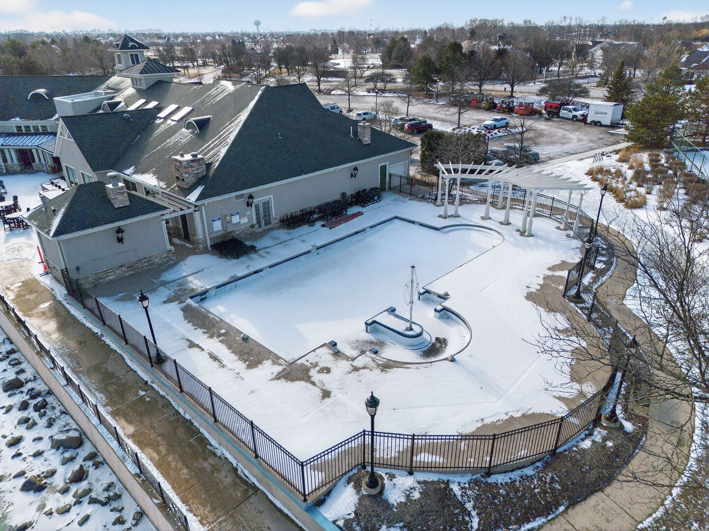 1596 W Ludington Circle