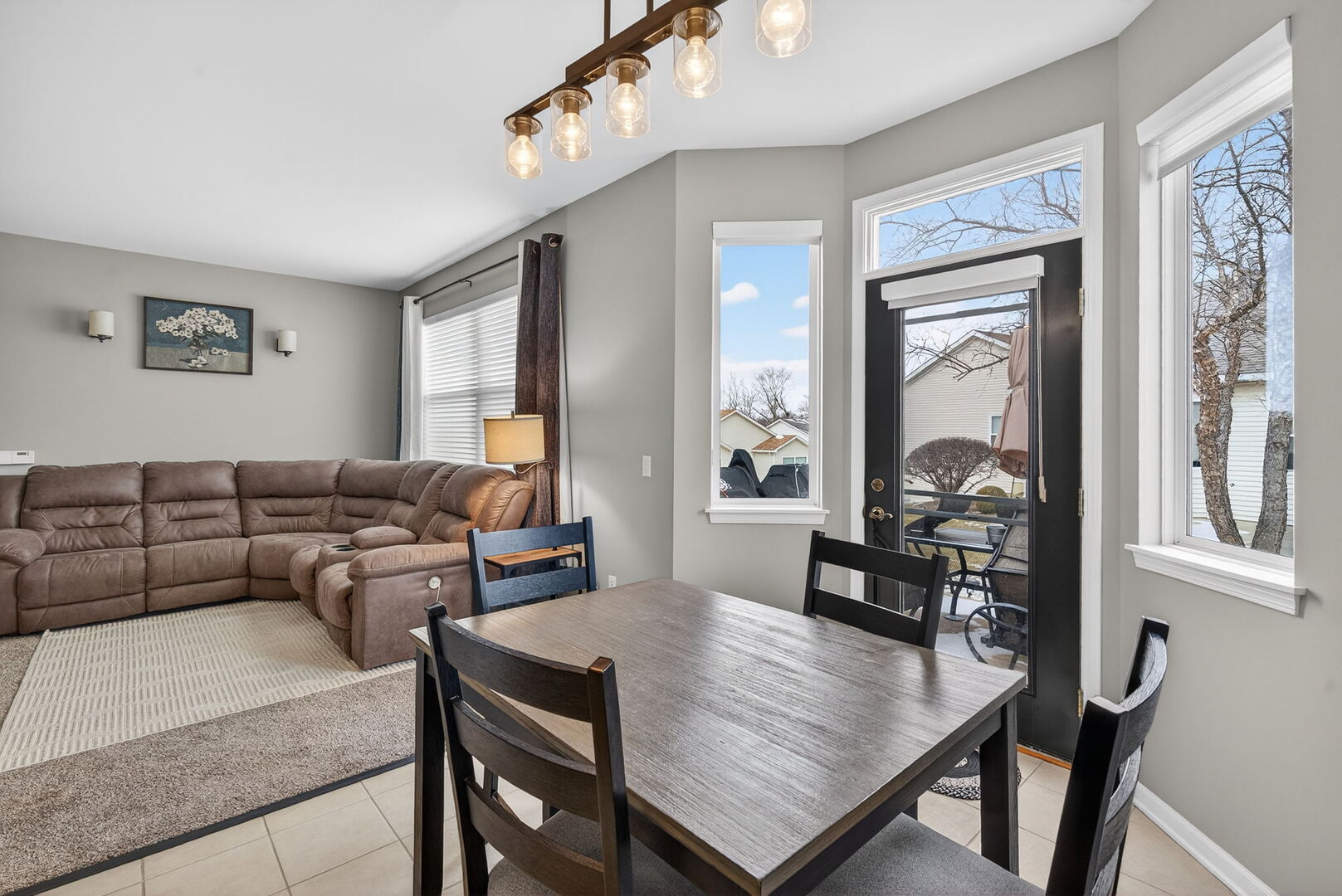 1596 W Ludington Circle