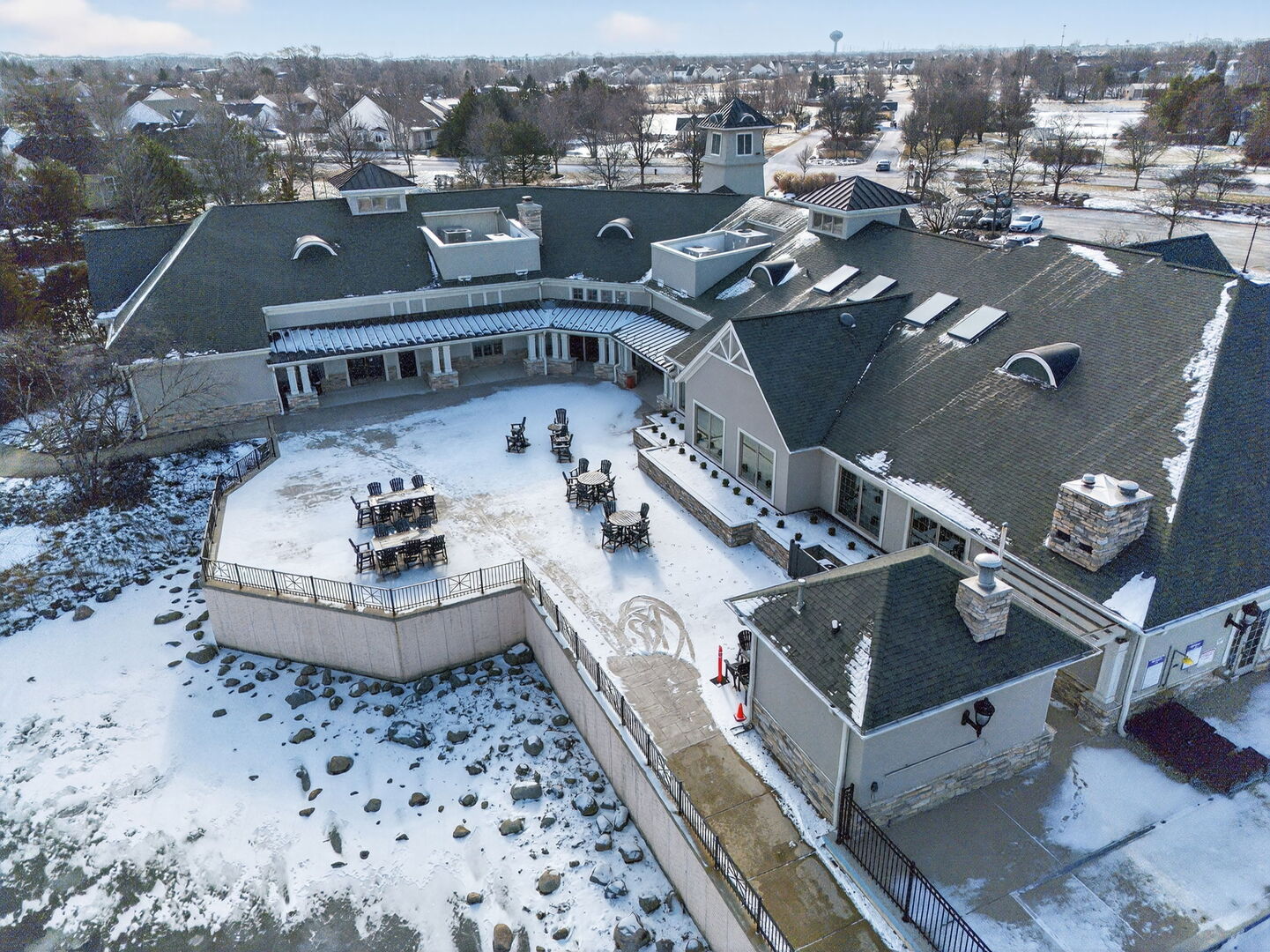 1596 W Ludington Circle