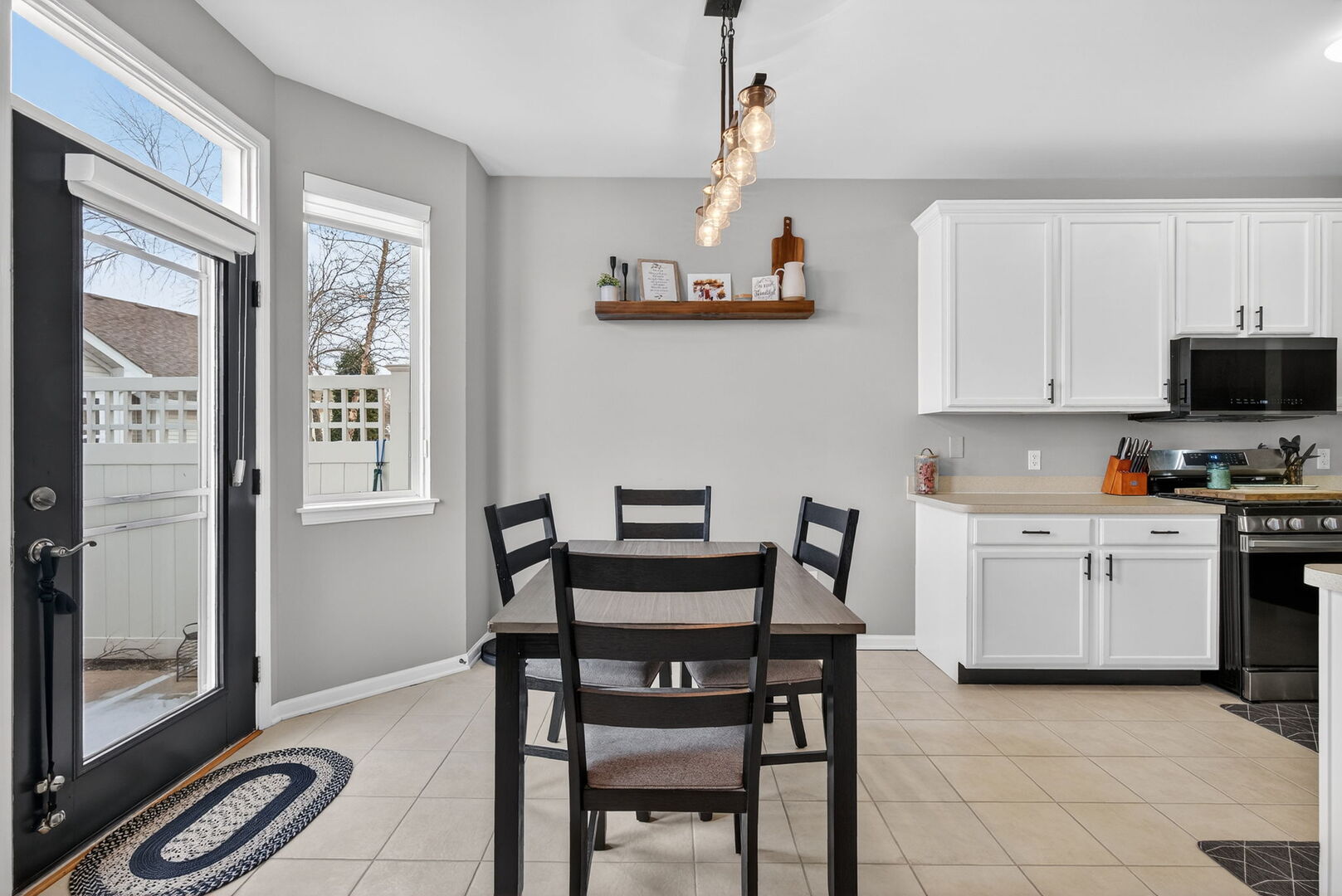 1596 W Ludington Circle