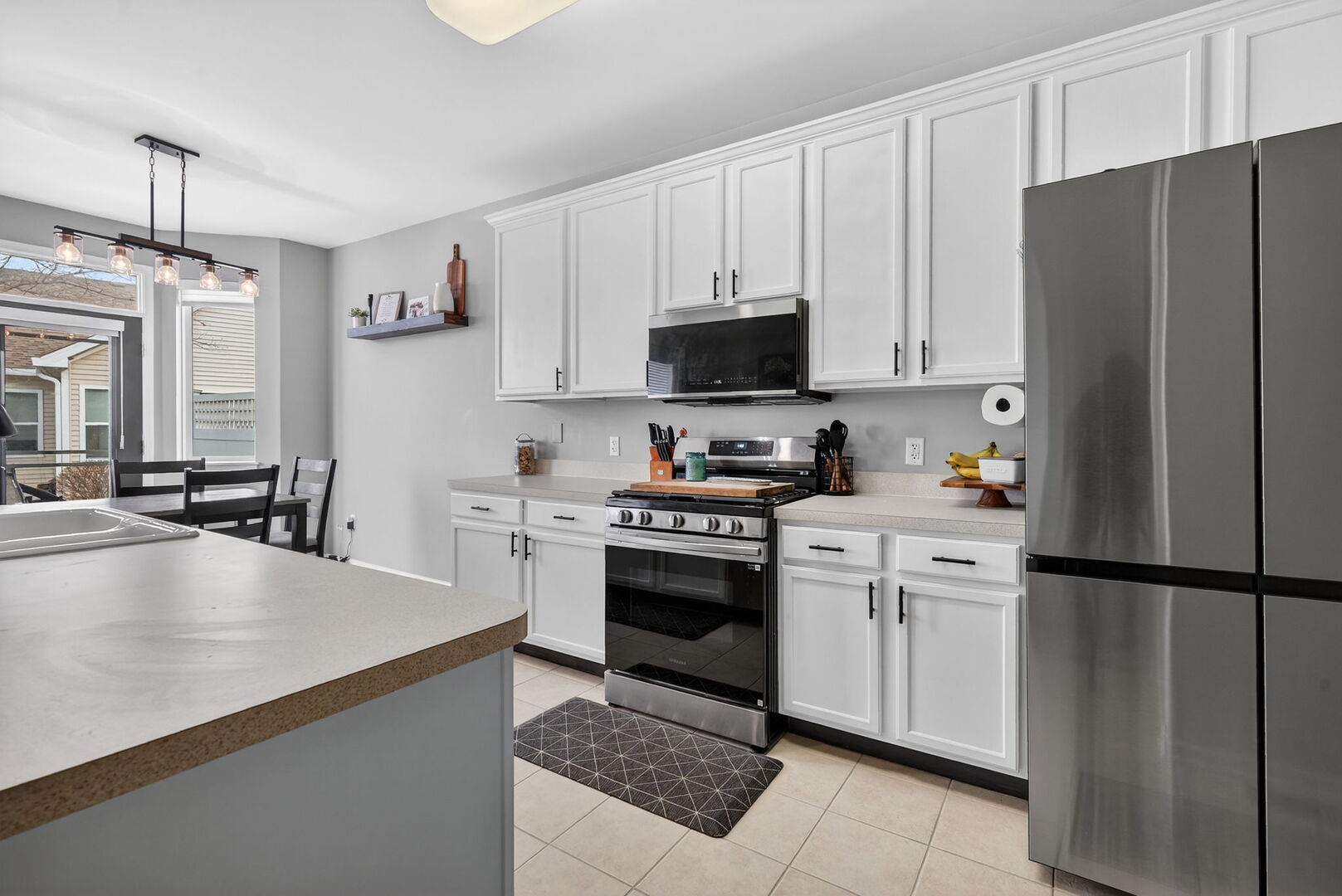 1596 W Ludington Circle