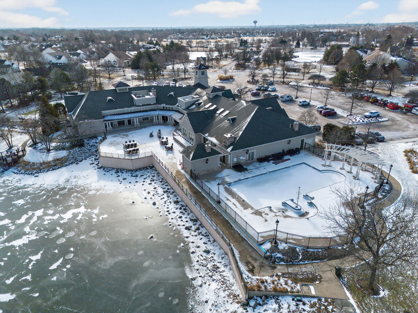 1596 W Ludington Circle