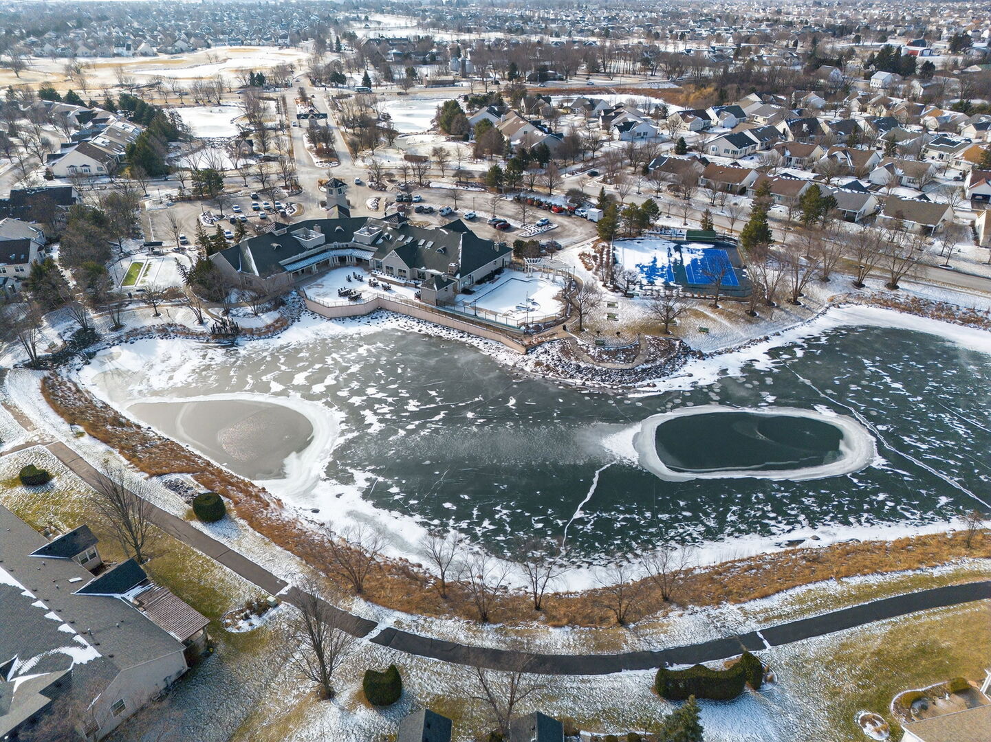 1596 W Ludington Circle