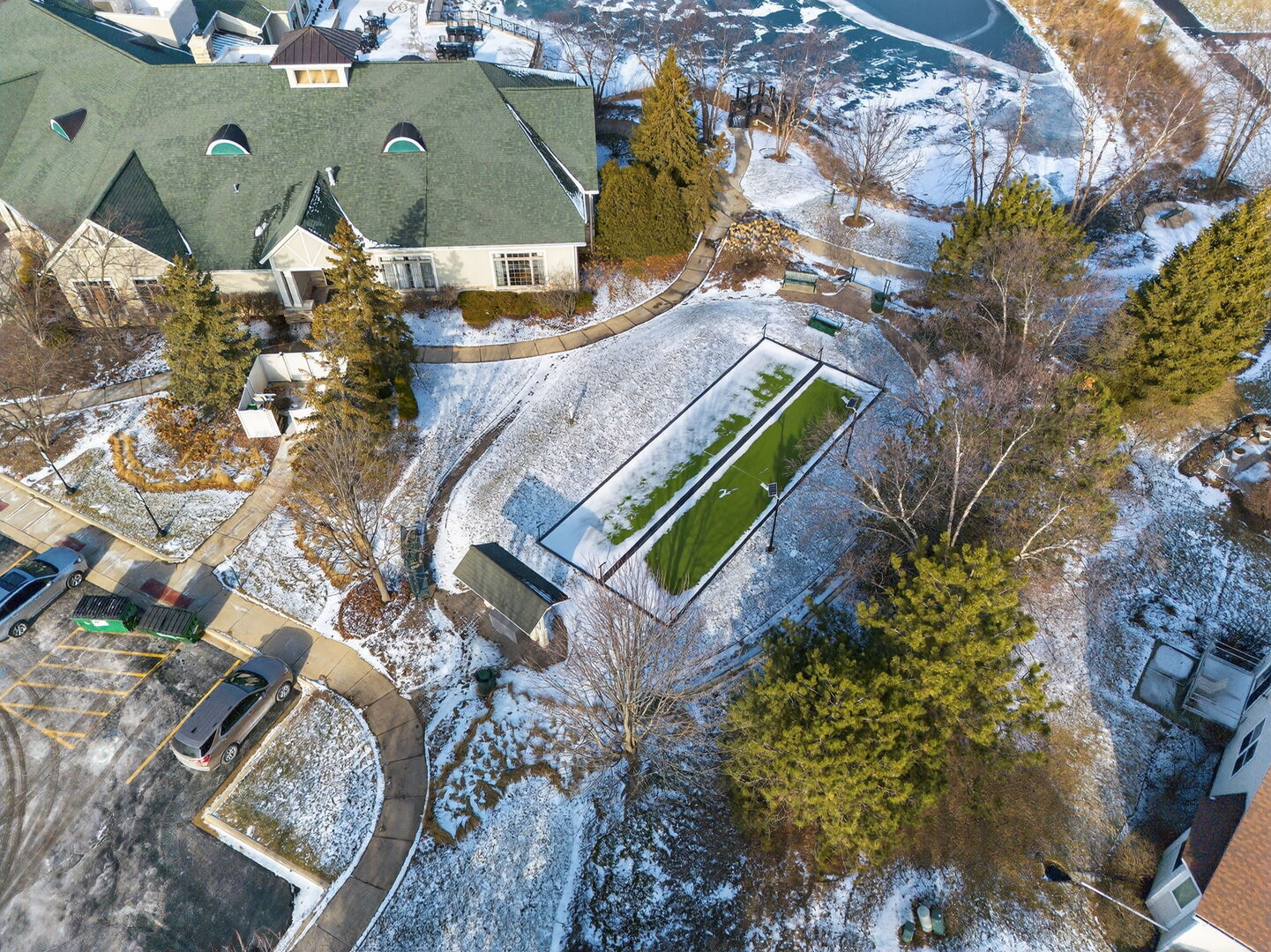 1596 W Ludington Circle