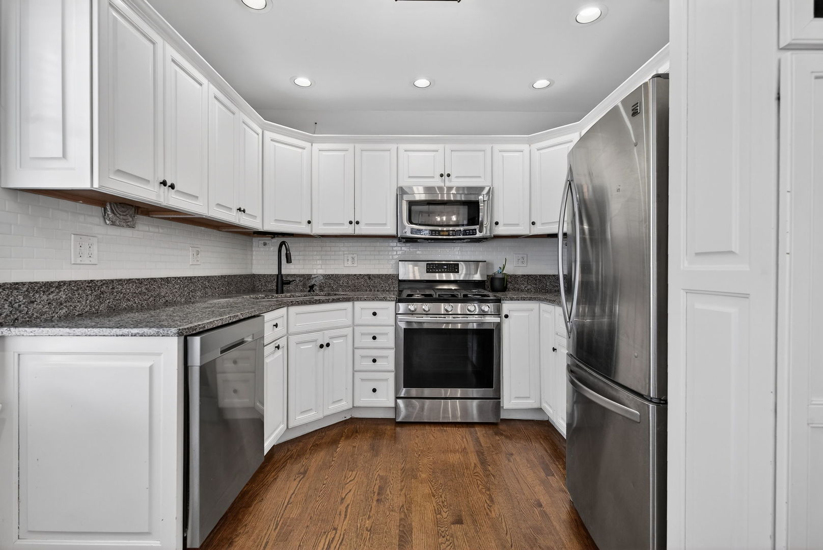 10950 S Homan Avenue