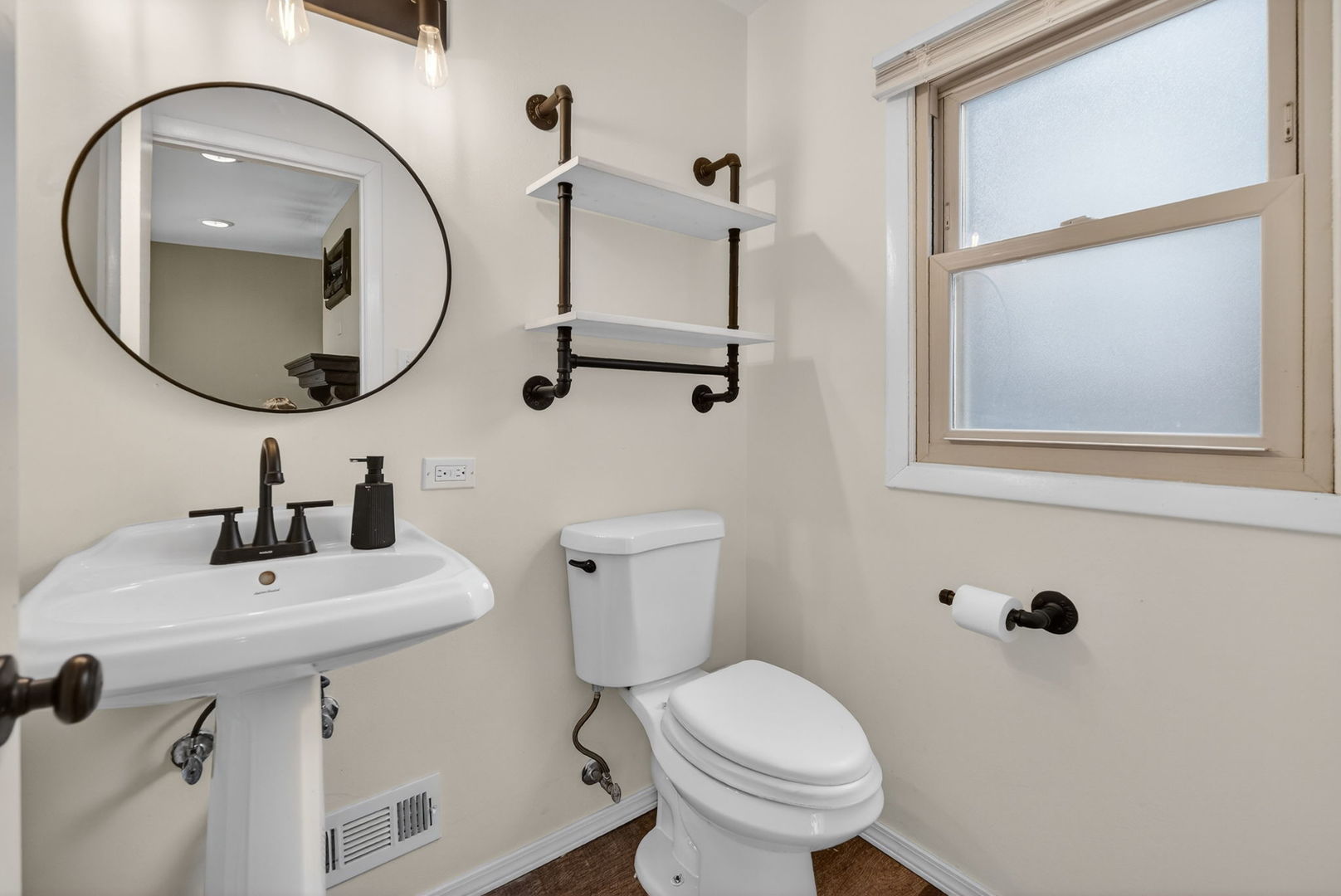 10950 S Homan Avenue