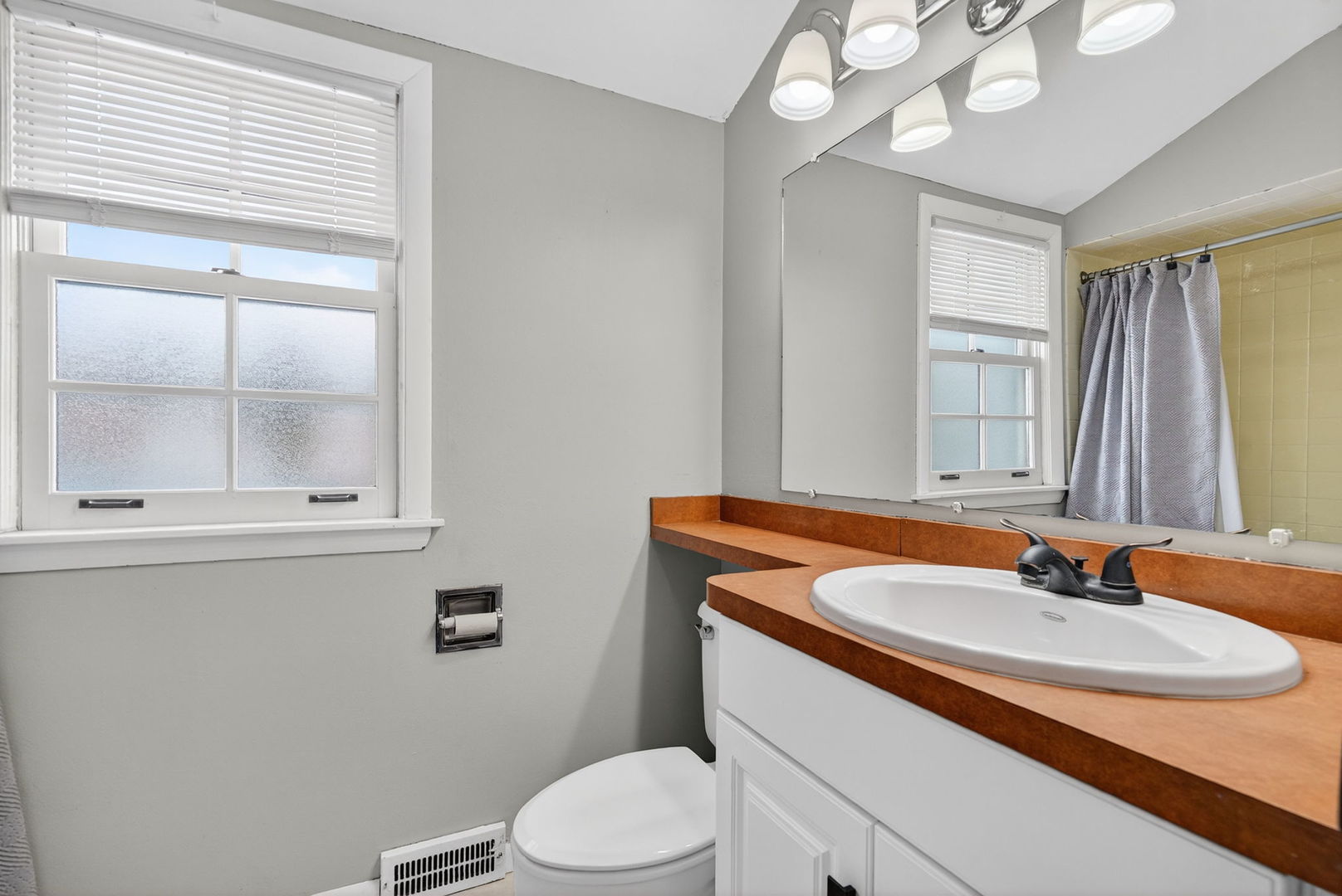 10950 S Homan Avenue