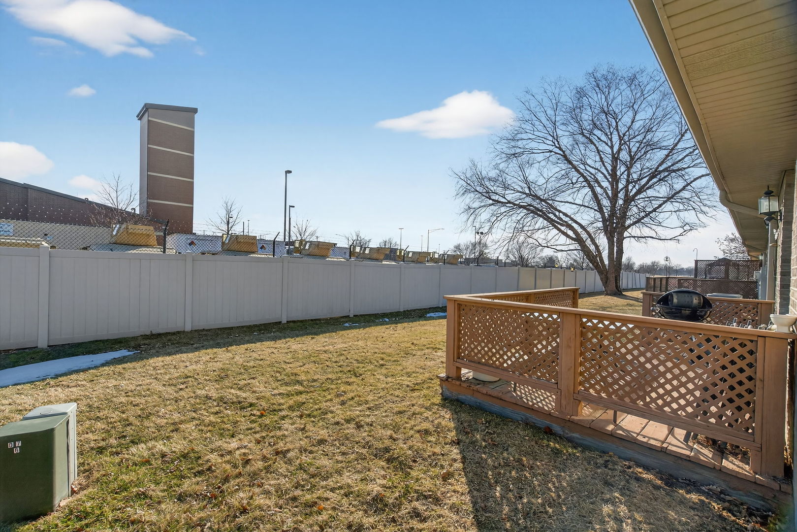 2700 Eagle Drive Unit: 2700