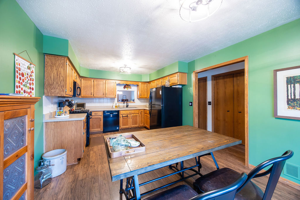 802 Eagle Creek Road