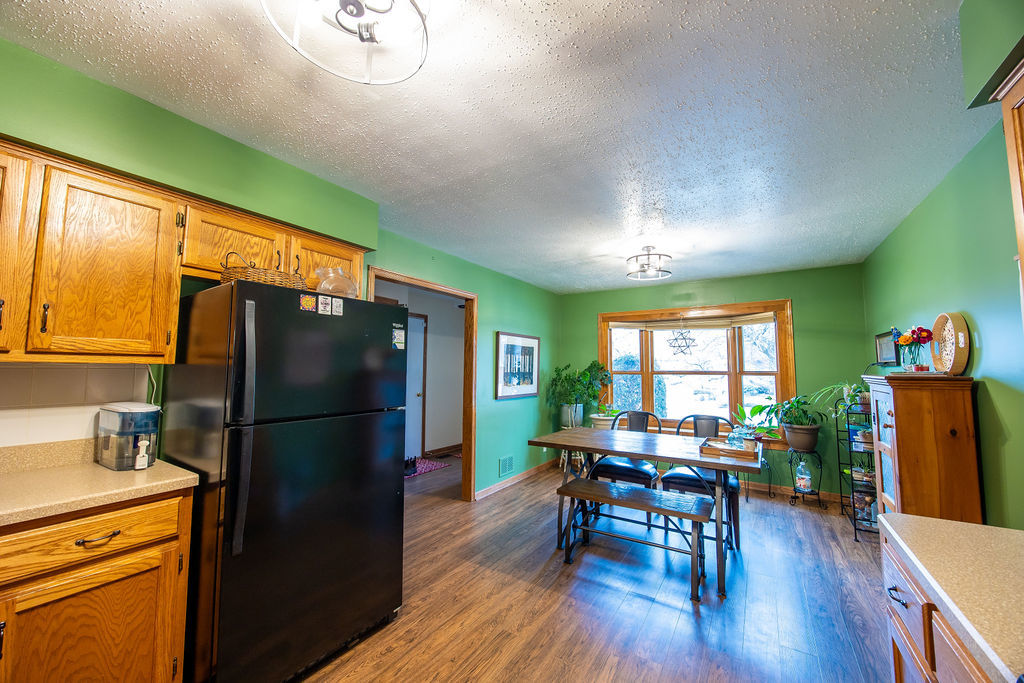 802 Eagle Creek Road