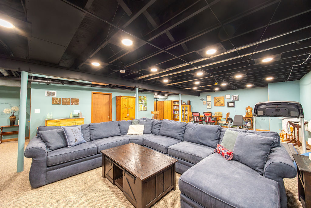 802 Eagle Creek Road